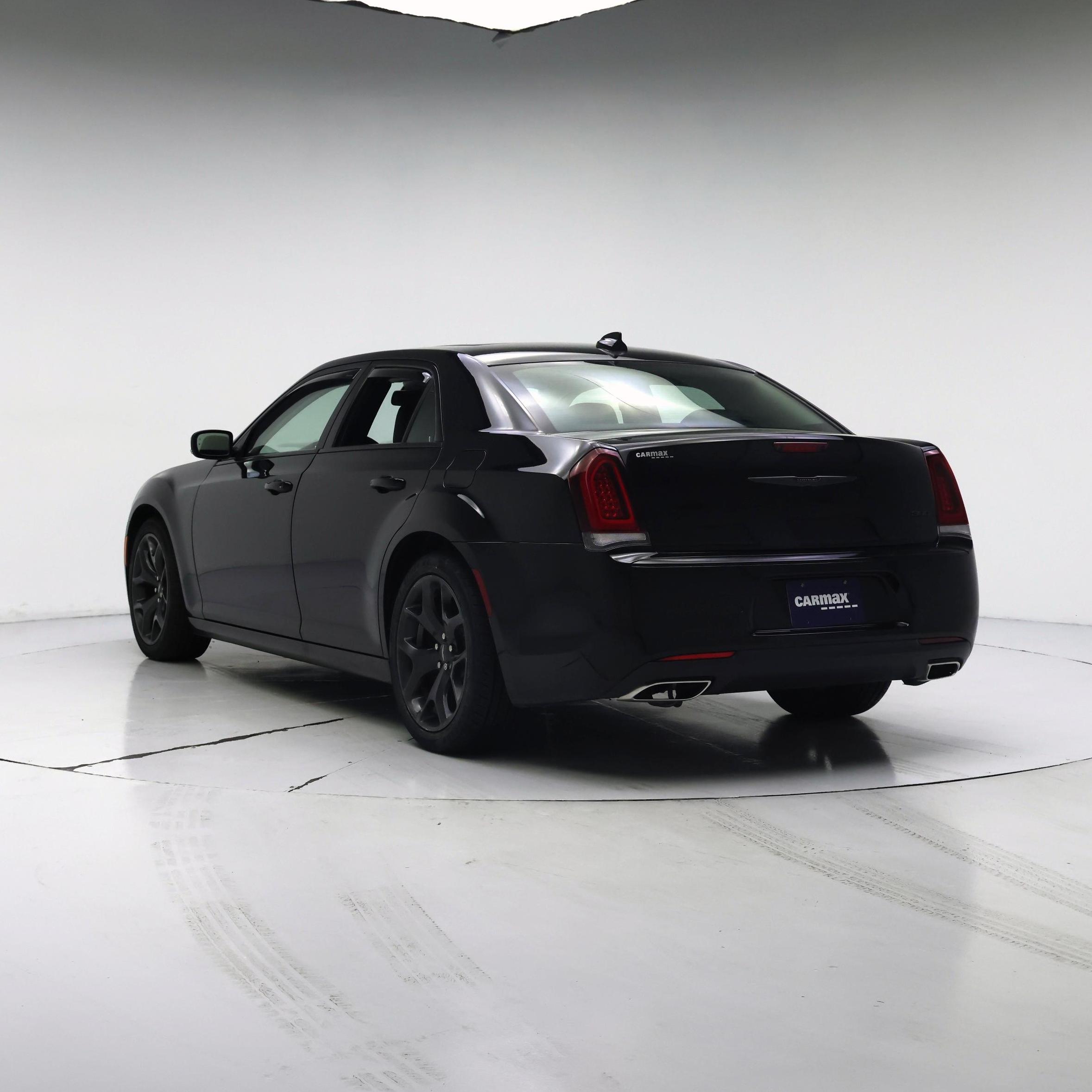 Thumbnail: 2022 Chrysler 300 - 2