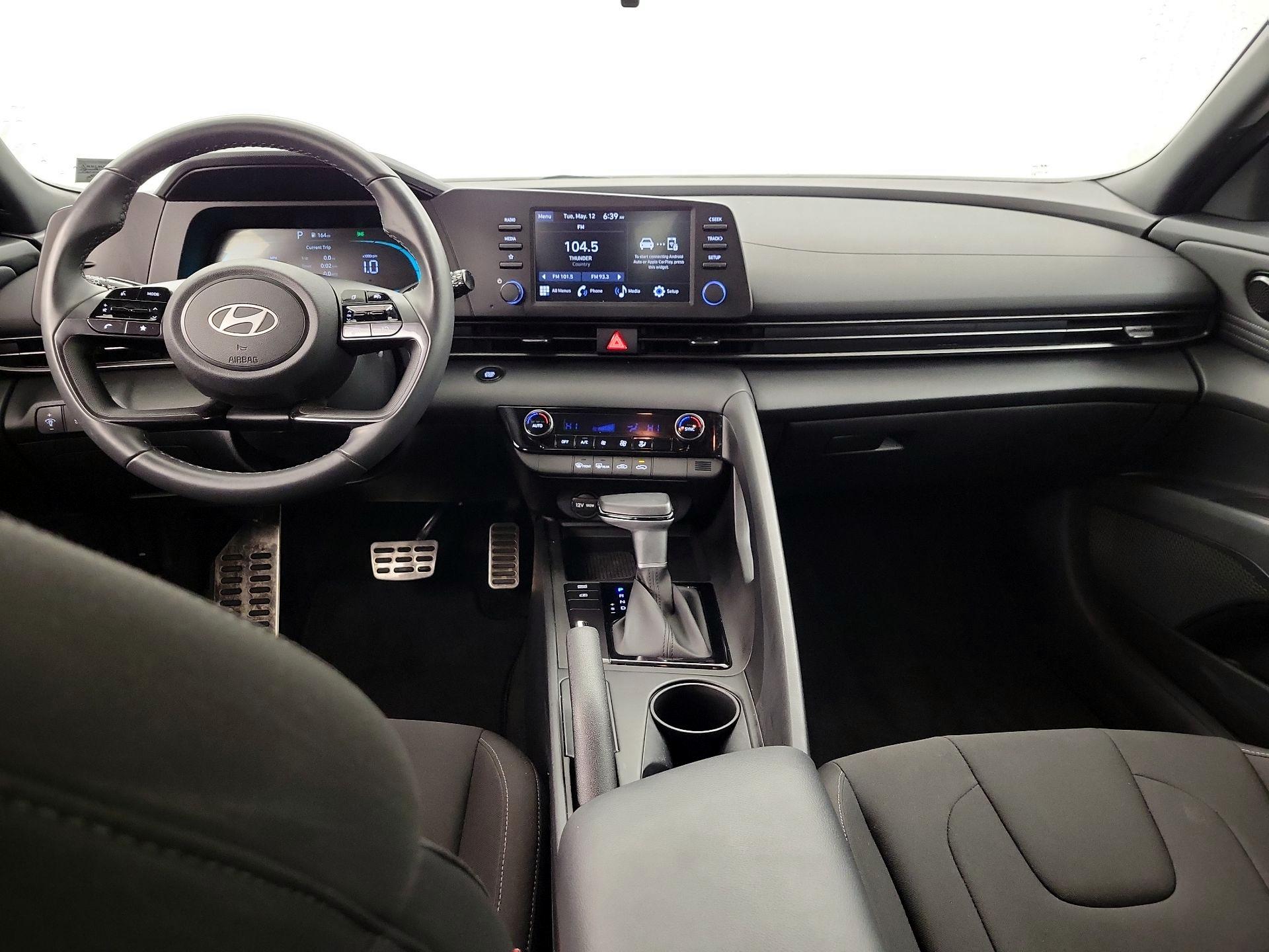 Thumbnail: 2025 Hyundai Elantra - 9