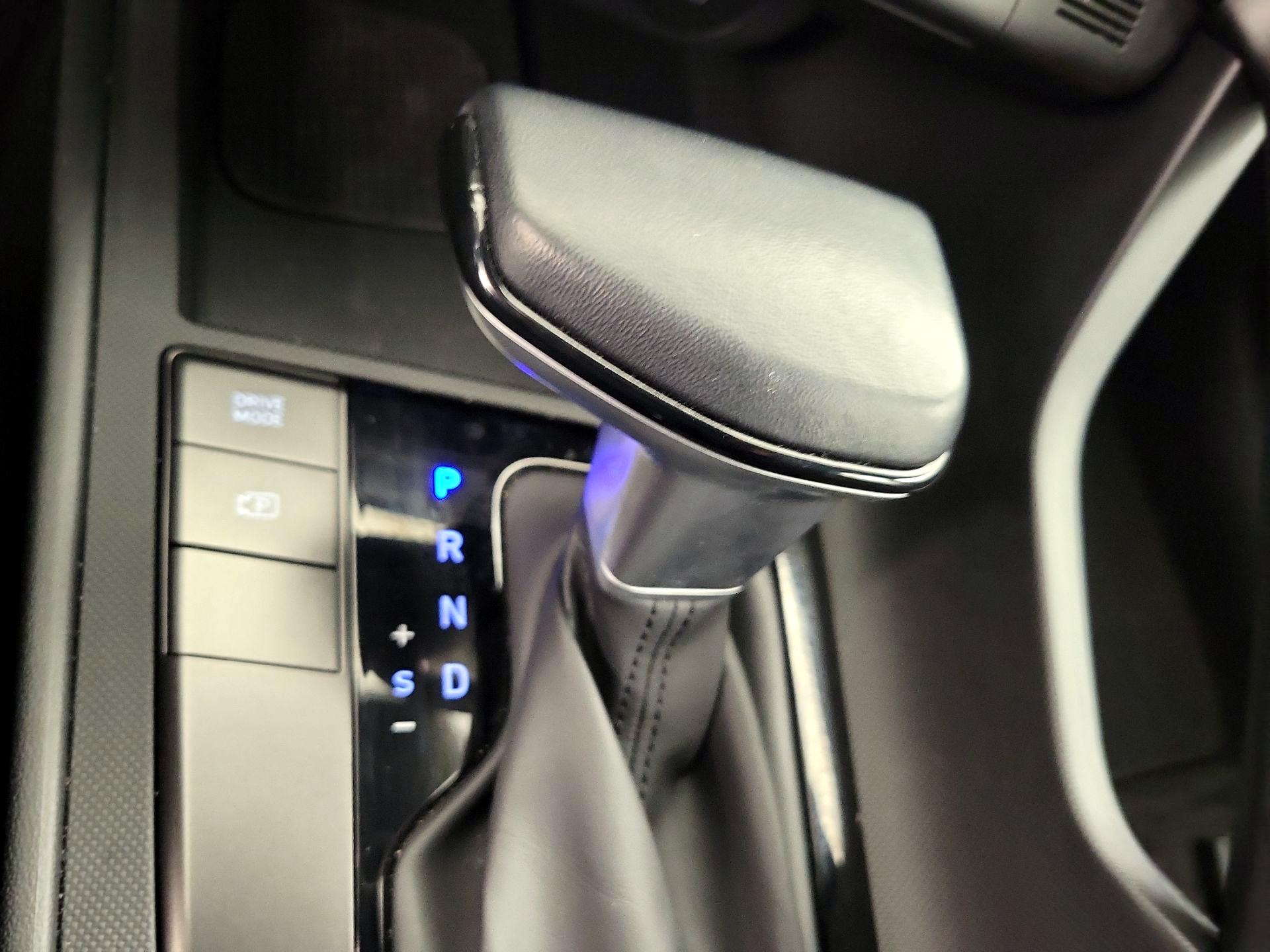 Thumbnail: 2025 Hyundai Elantra - 17