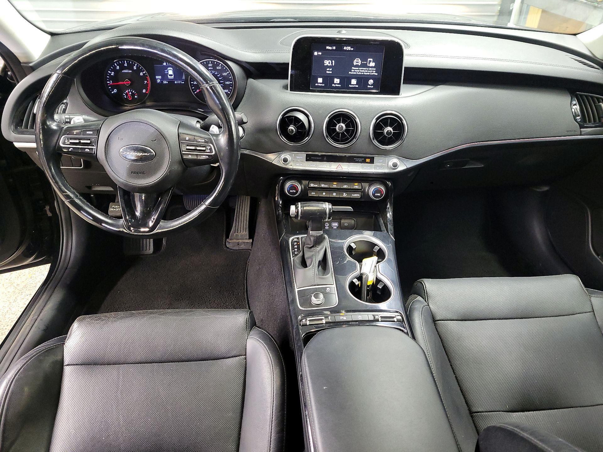 Thumbnail: 2018 Kia Stinger - 9
