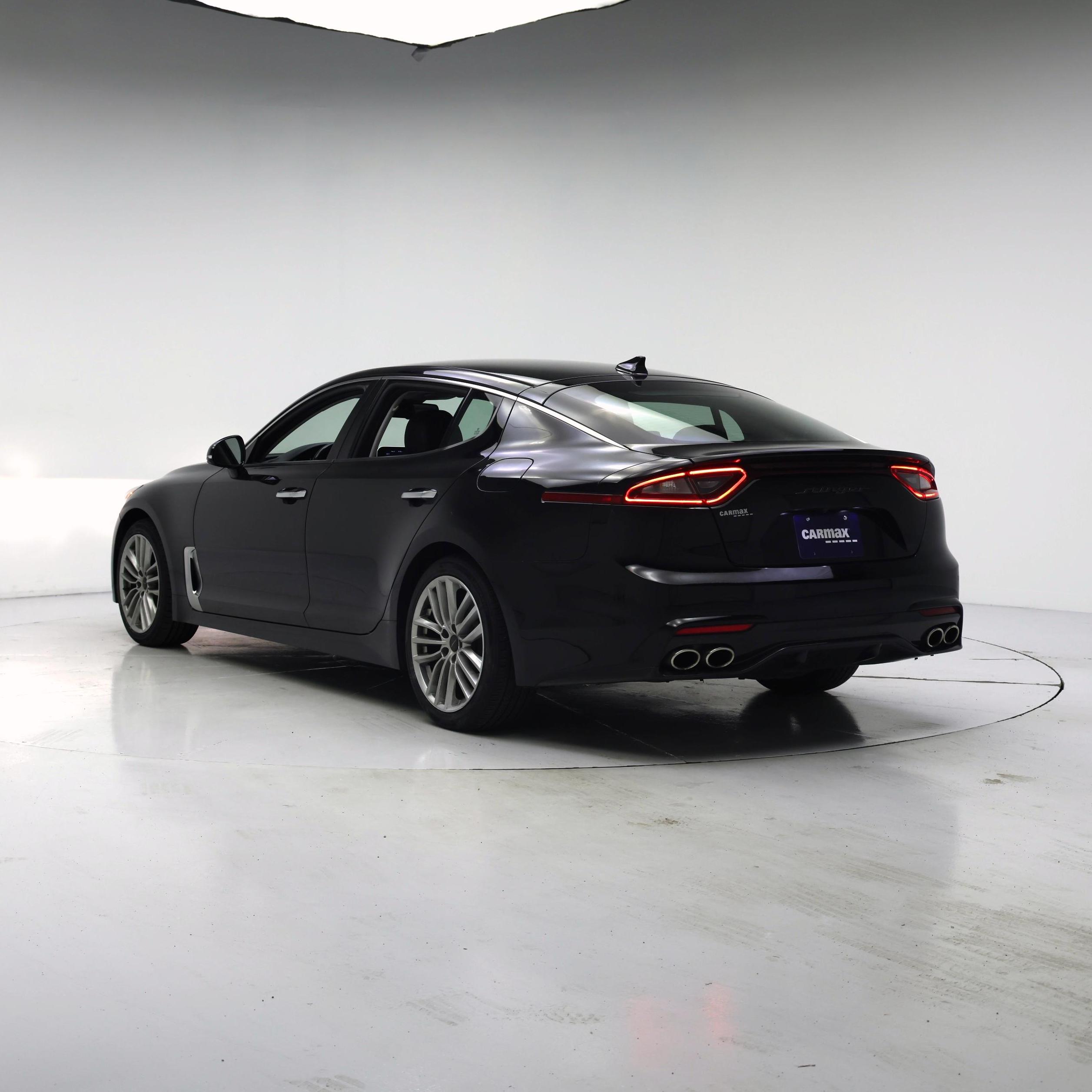 Thumbnail: 2018 Kia Stinger - 2