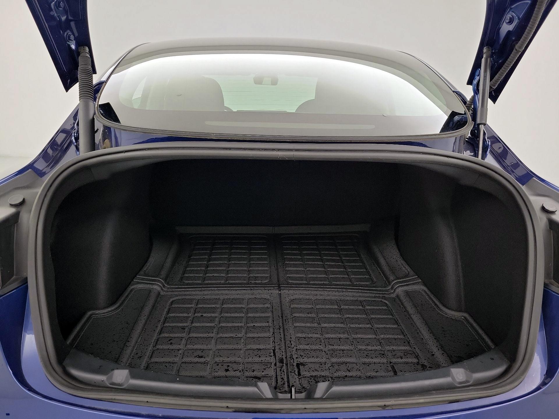 Thumbnail: 2023 Tesla Model 3 - 20