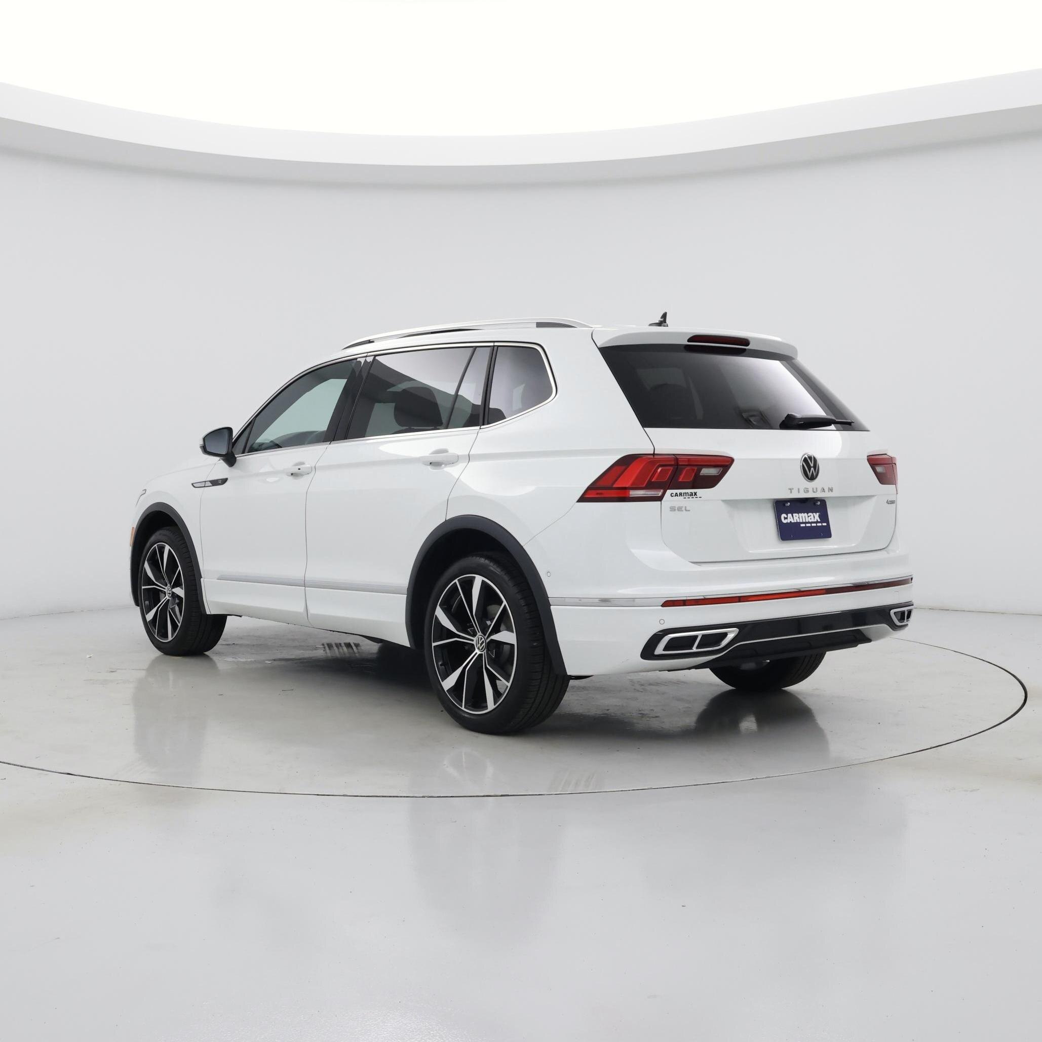 Thumbnail: 2023 Volkswagen Tiguan - 2