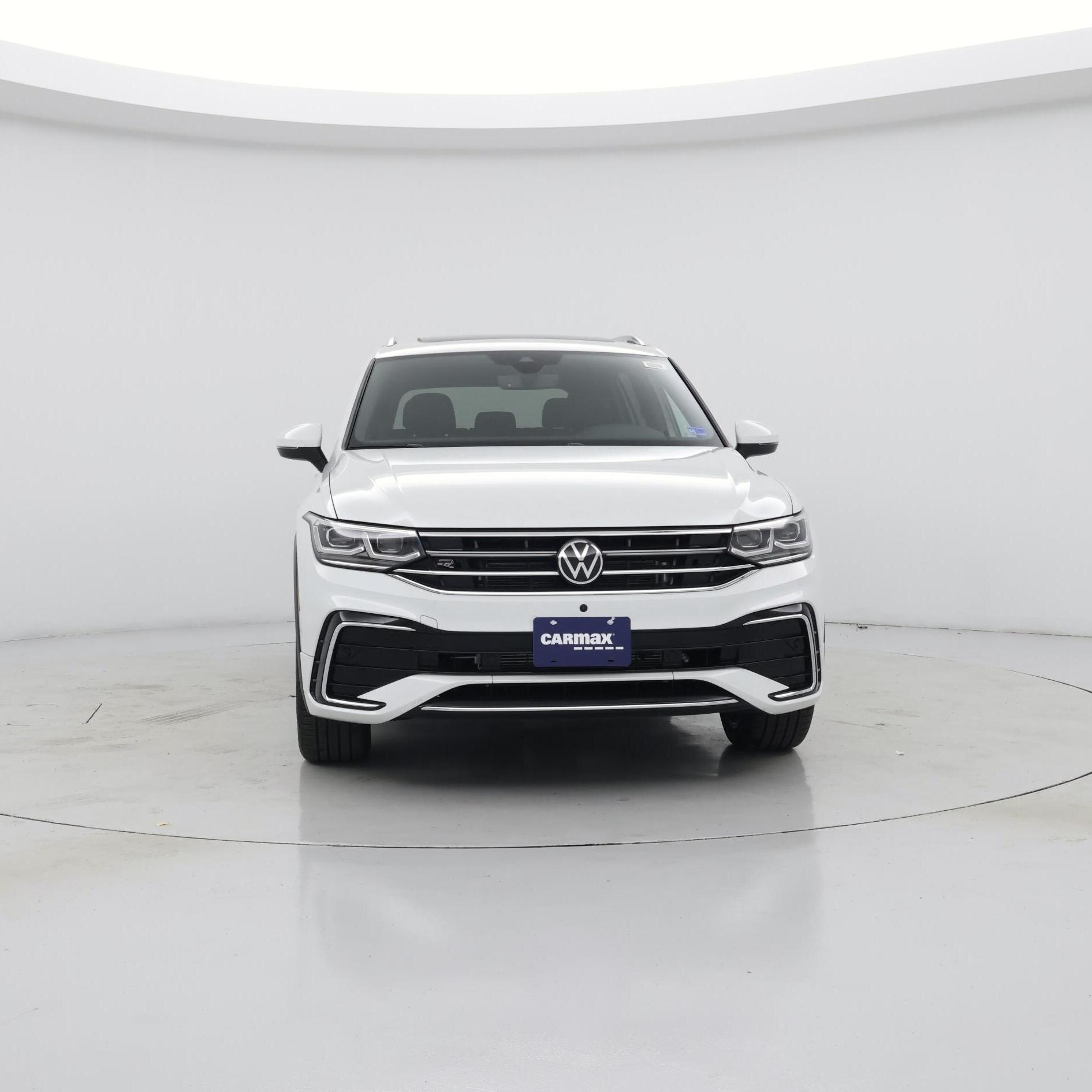 Thumbnail: 2023 Volkswagen Tiguan - 5