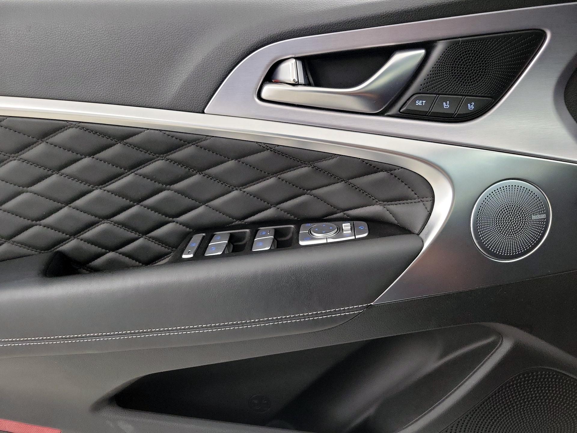 Thumbnail: 2019 Genesis G70 - 12