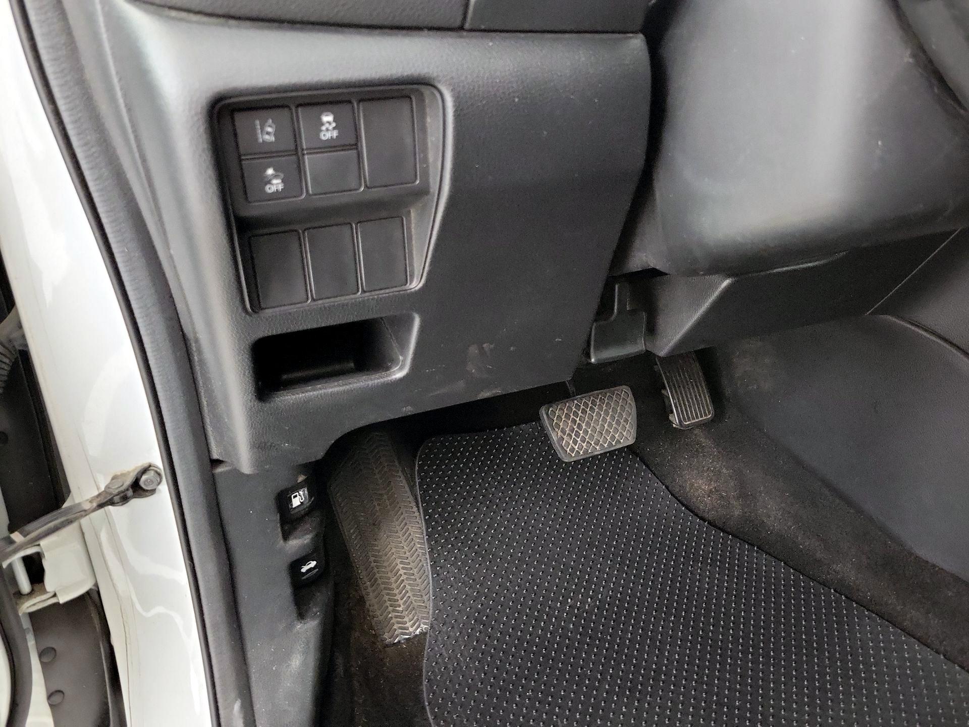 Thumbnail: 2019 Honda CR-V - 13