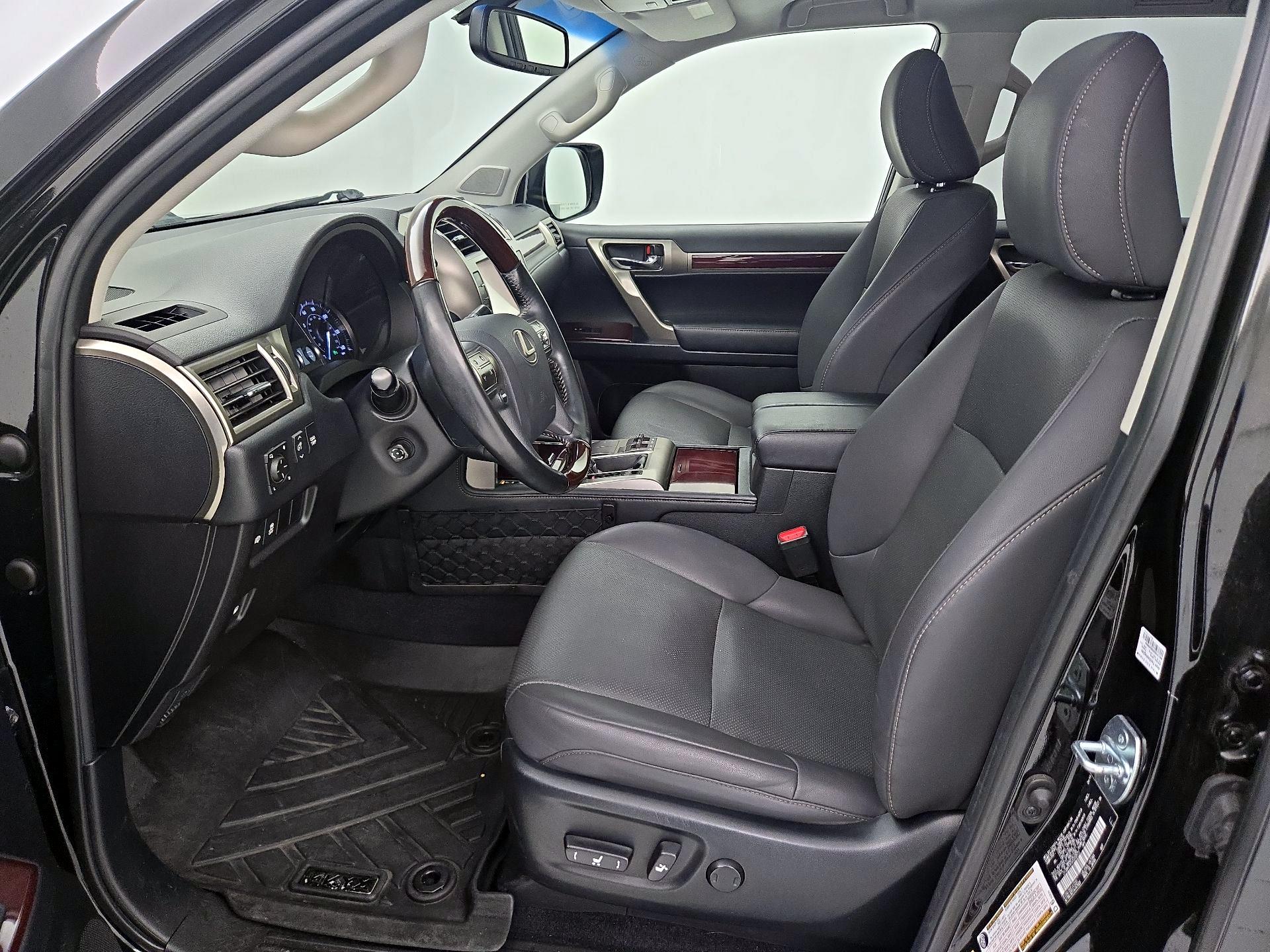 Thumbnail: 2019 Lexus GX - 11