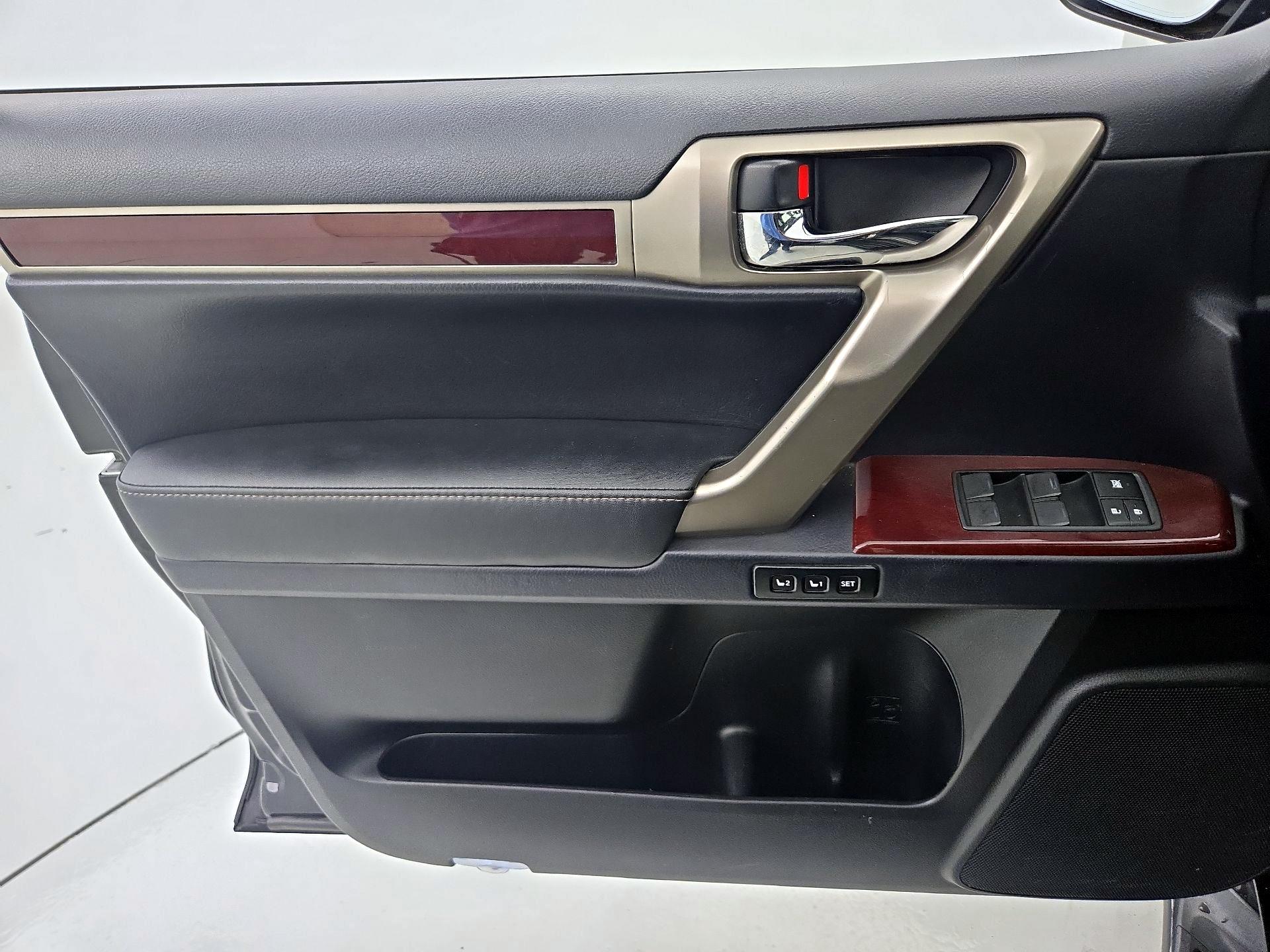 Thumbnail: 2019 Lexus GX - 12