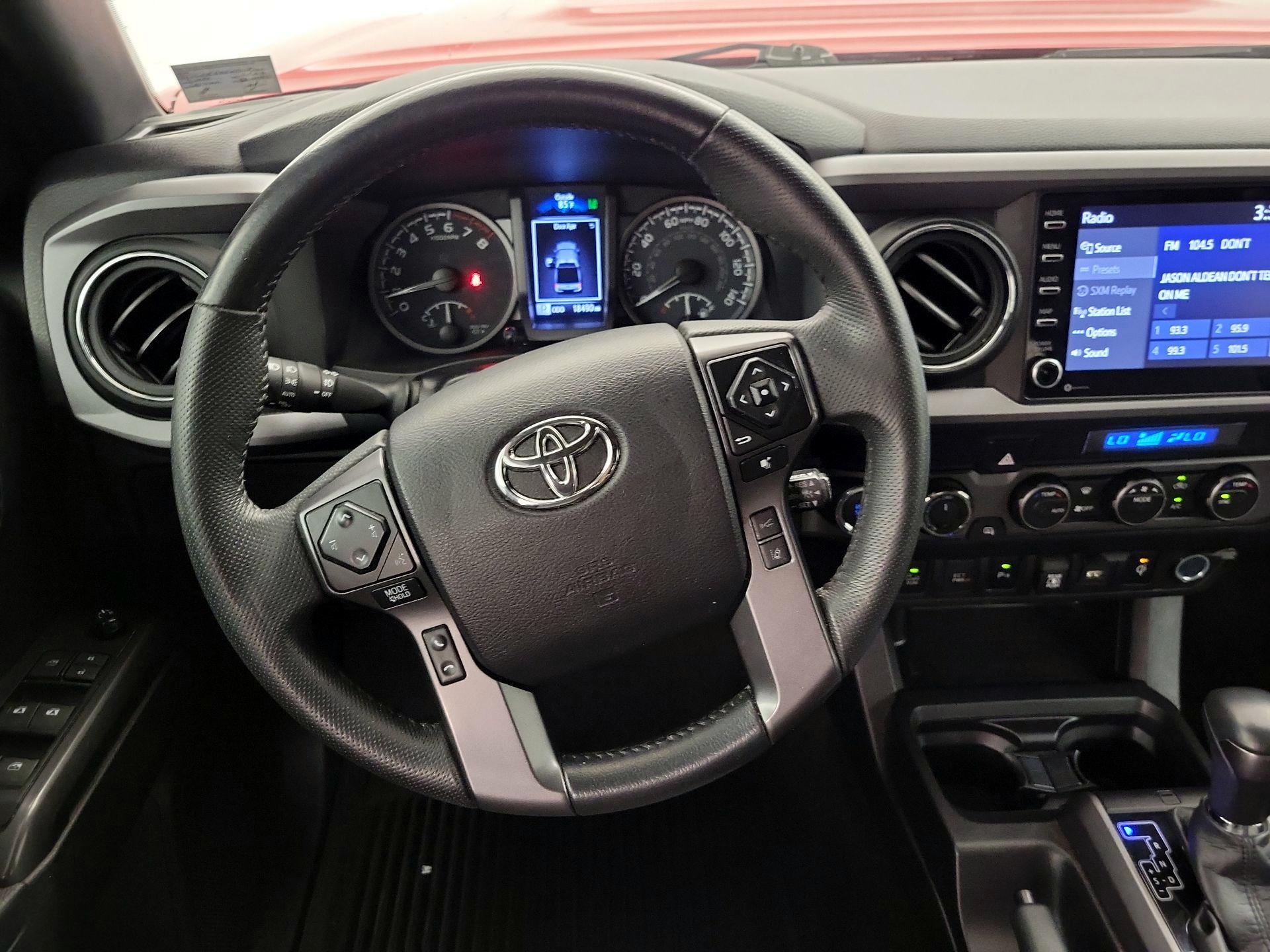 Thumbnail: 2022 Toyota Tacoma - 10