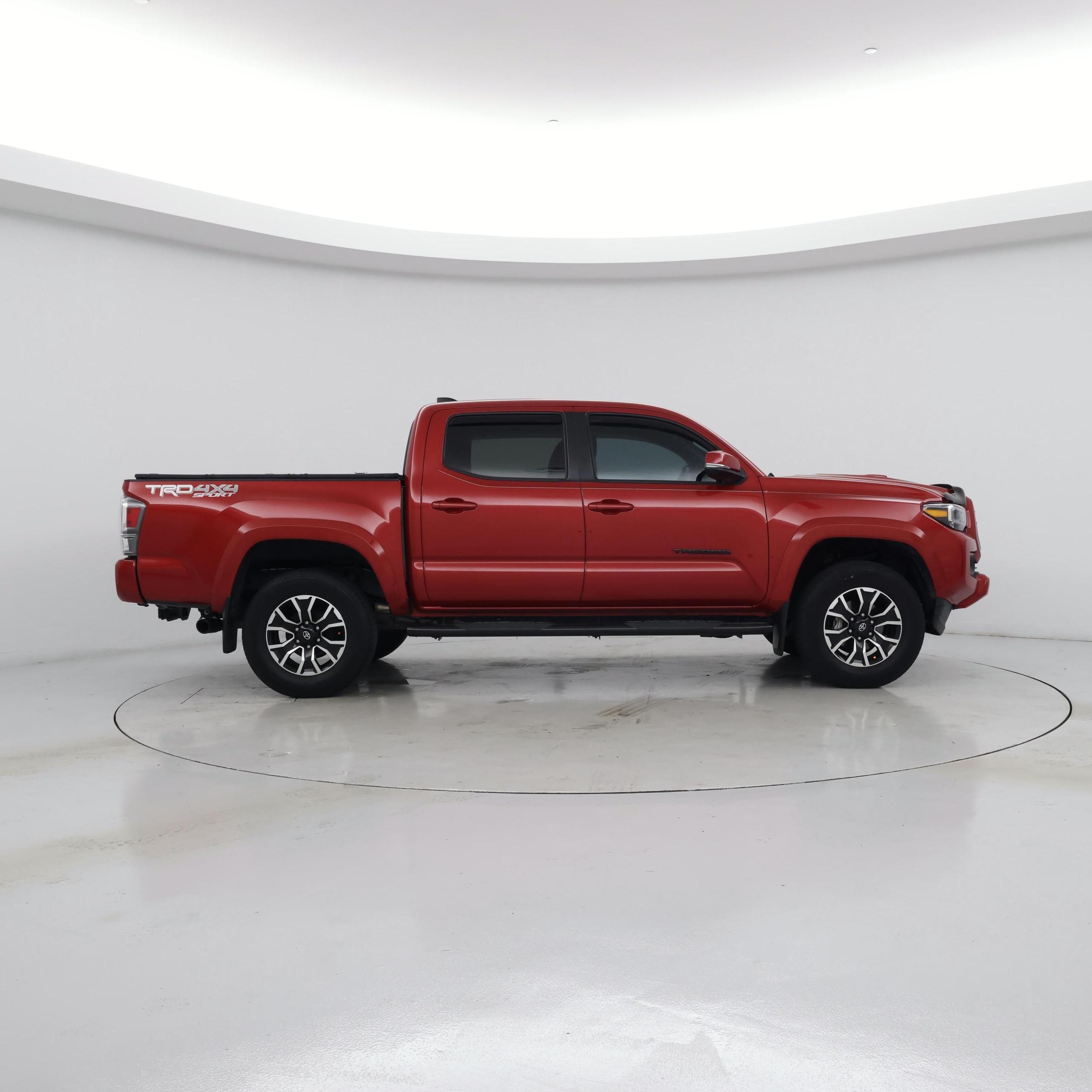 Thumbnail: 2022 Toyota Tacoma - 7