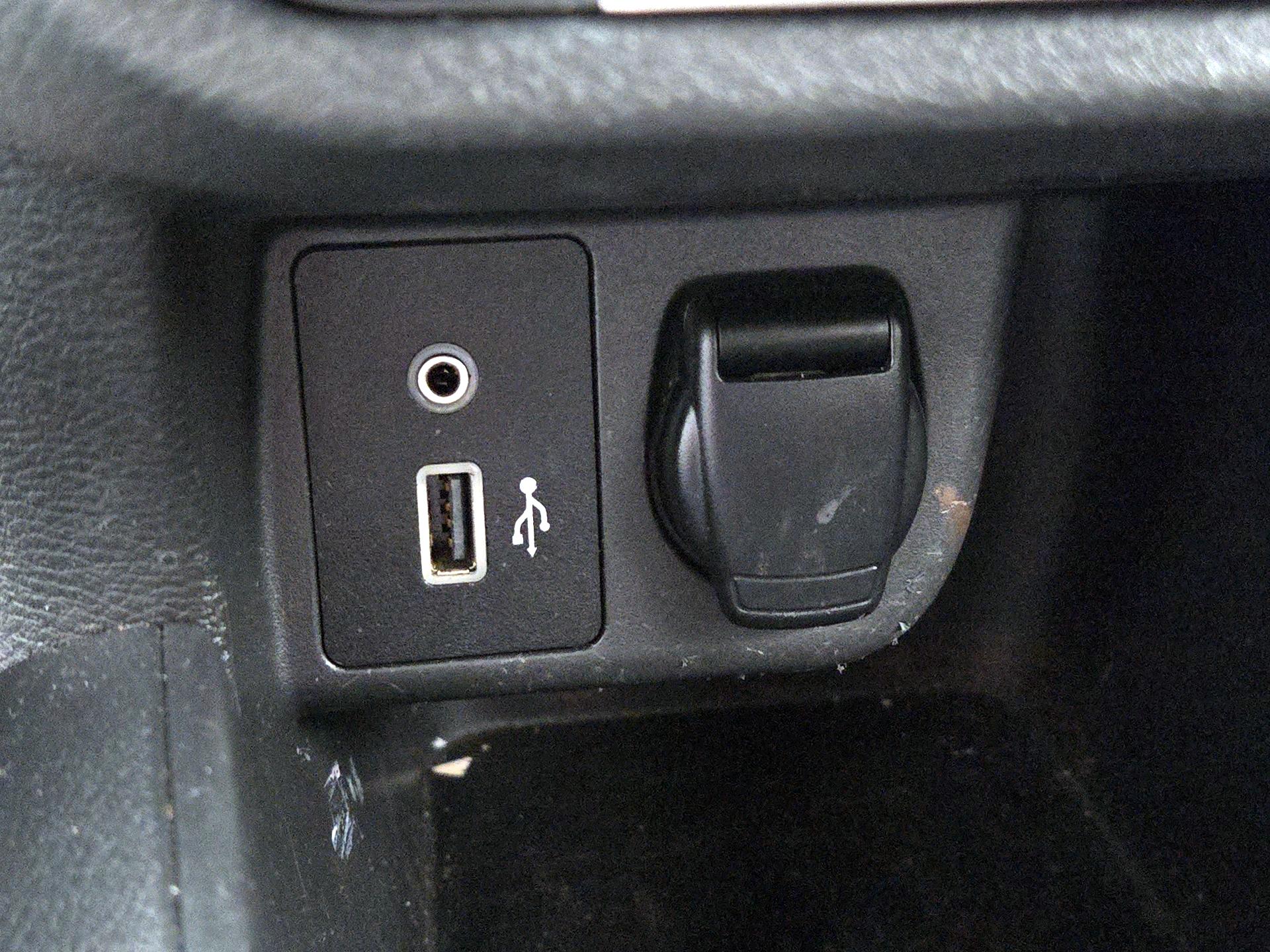 Thumbnail: 2020 Nissan Versa - 17