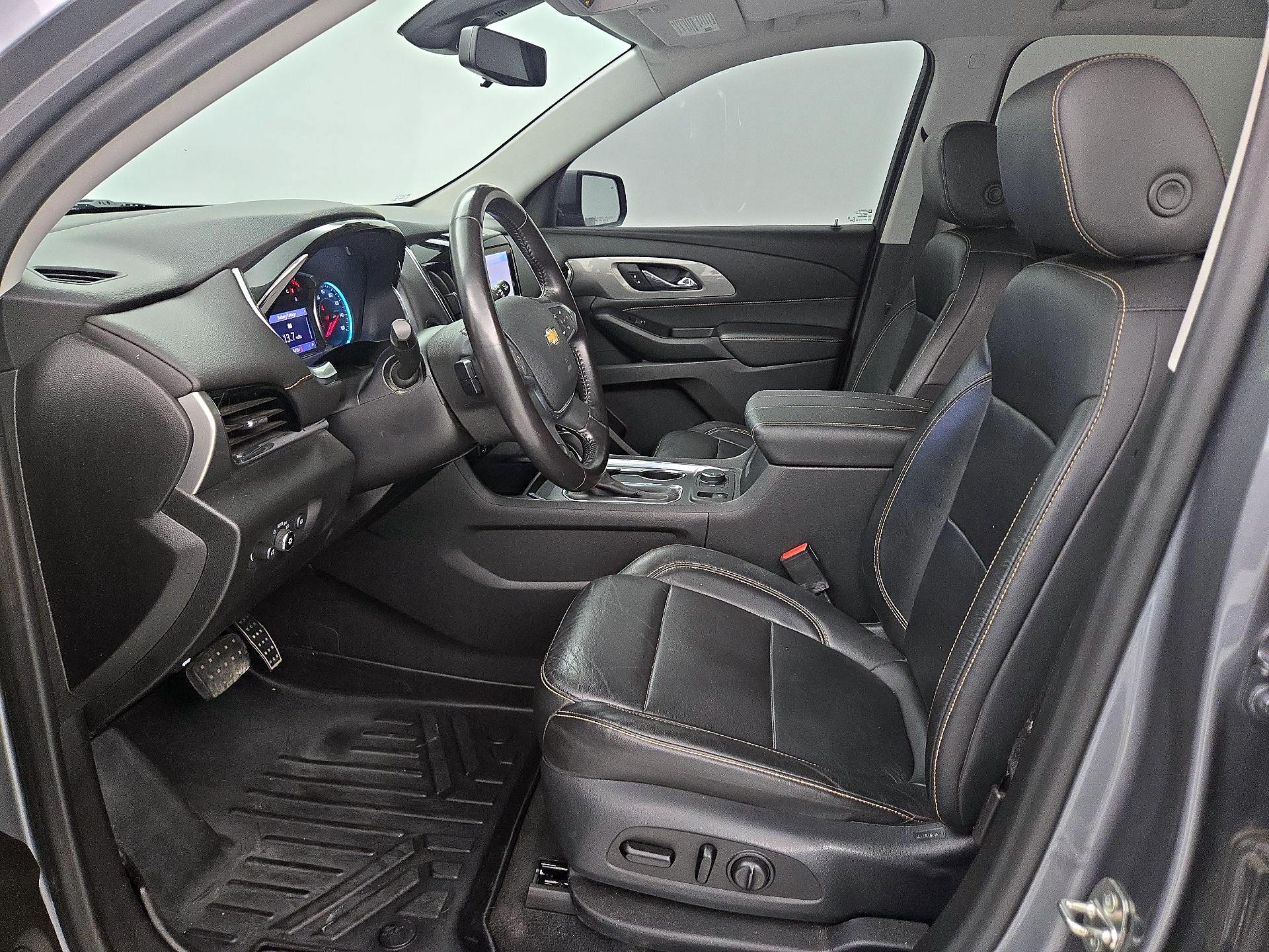 Thumbnail: 2020 Chevrolet Traverse - 11