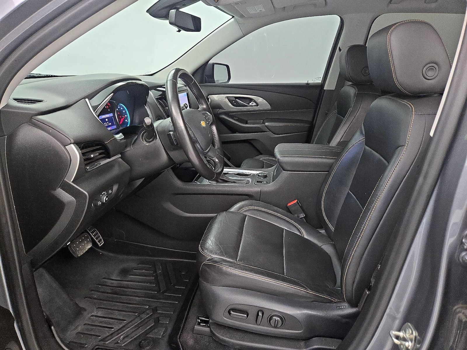 2020 Chevrolet Traverse 3LT - Photo 12