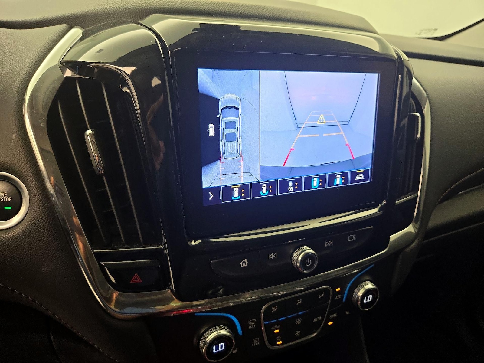 2020 Chevrolet Traverse 3LT - Photo 16