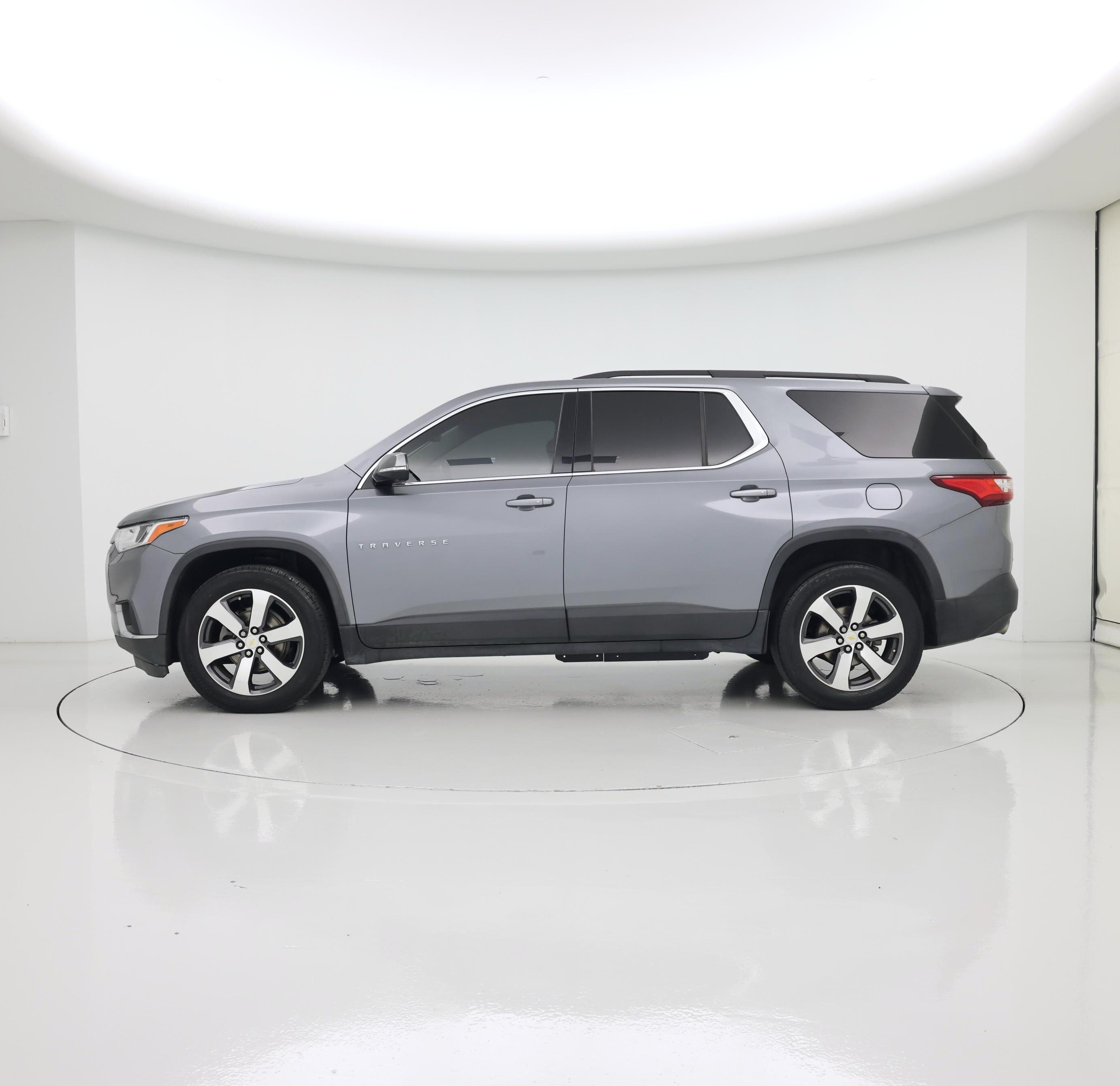 Thumbnail: 2020 Chevrolet Traverse - 3