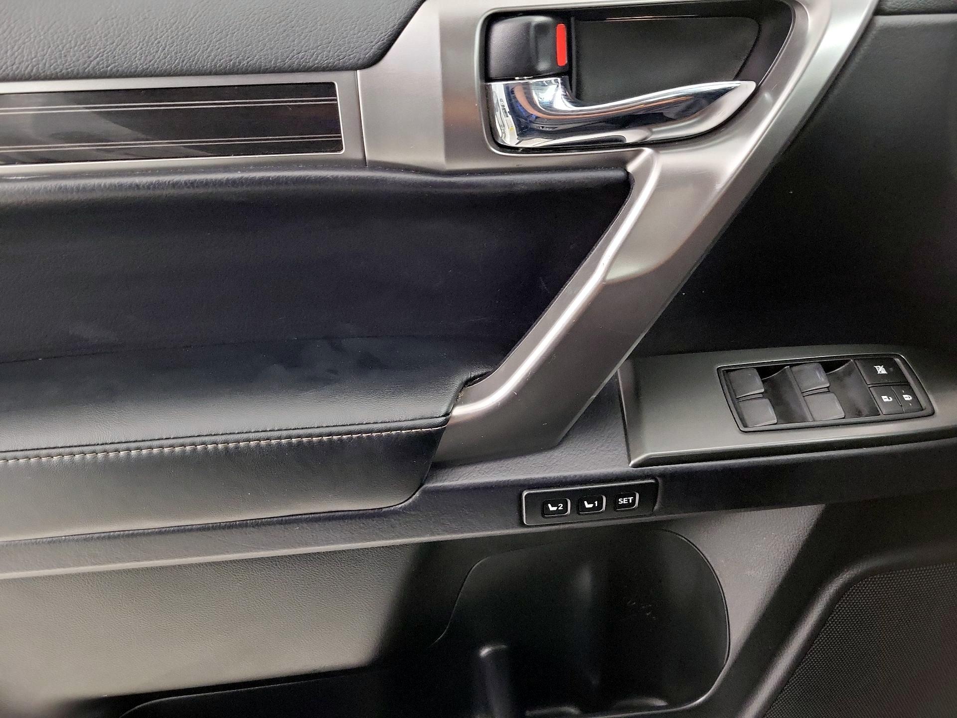 Thumbnail: 2023 Lexus GX - 12