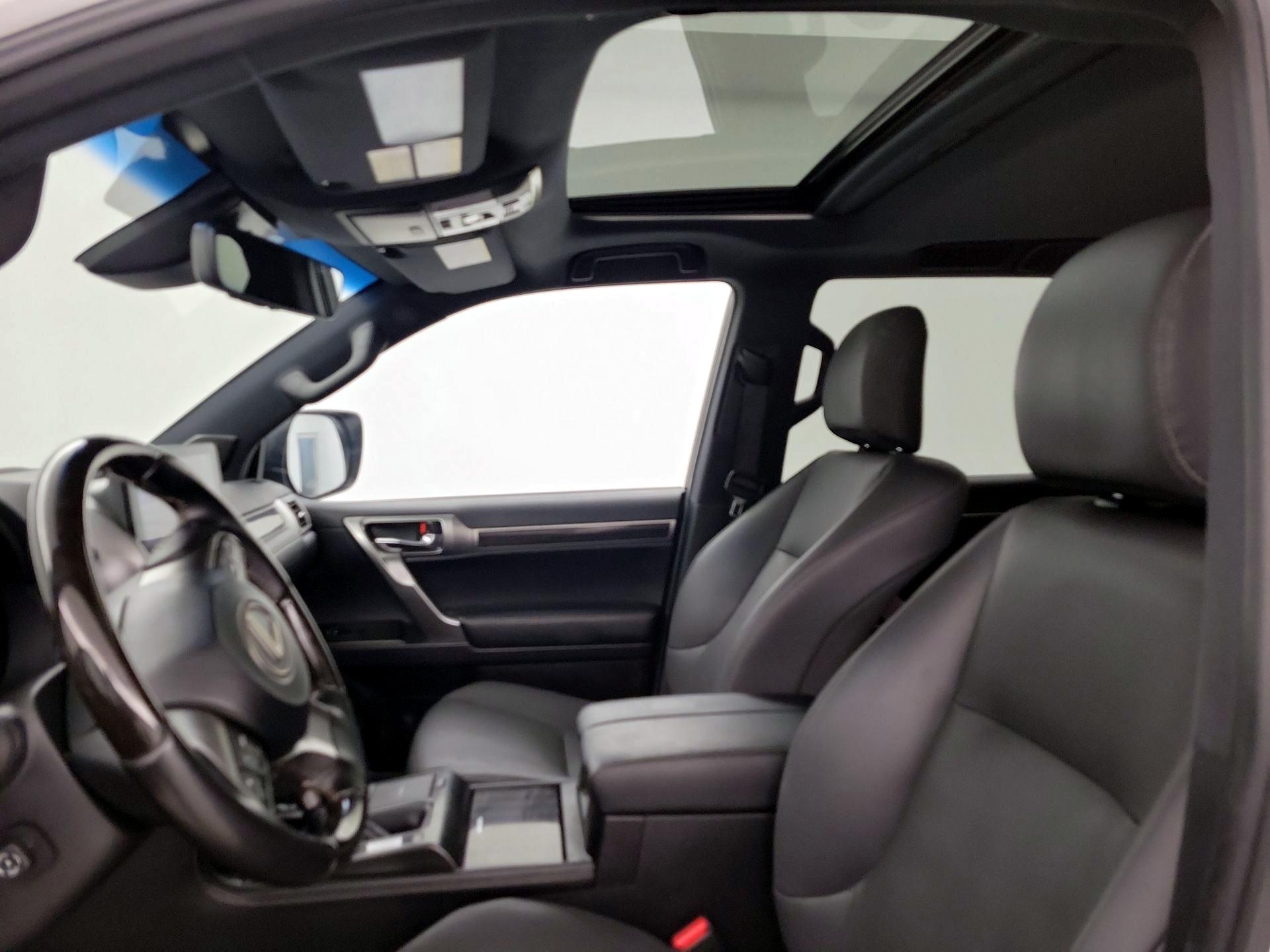 Thumbnail: 2023 Lexus GX - 19