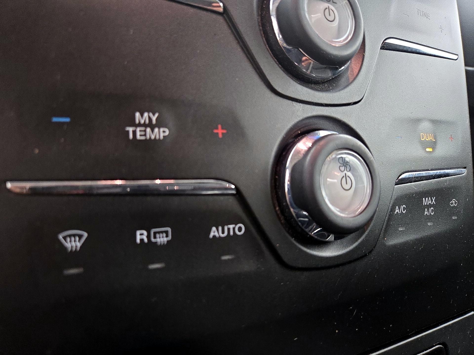 Thumbnail: 2015 Ford Flex - 16