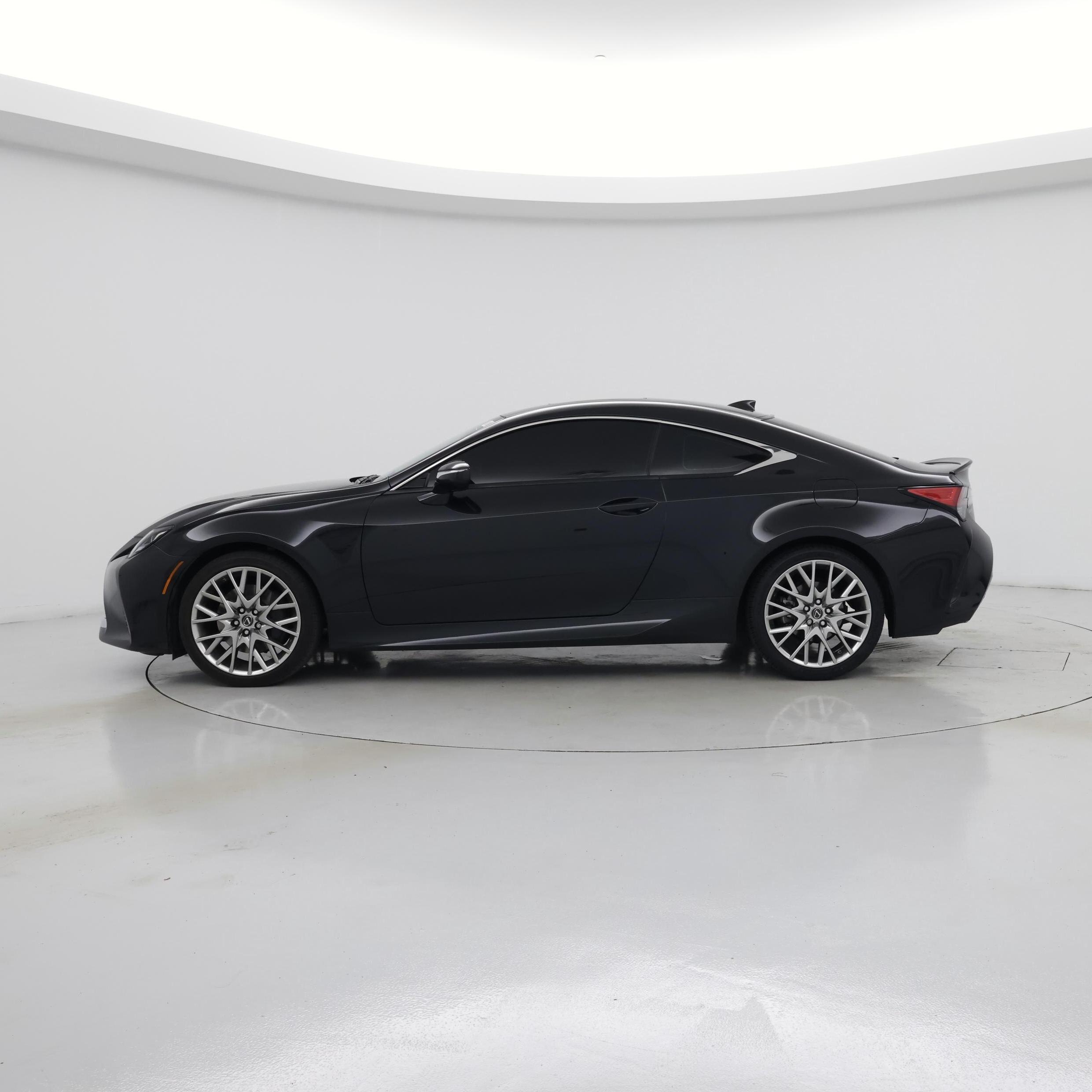 Thumbnail: 2022 Lexus RC - 3