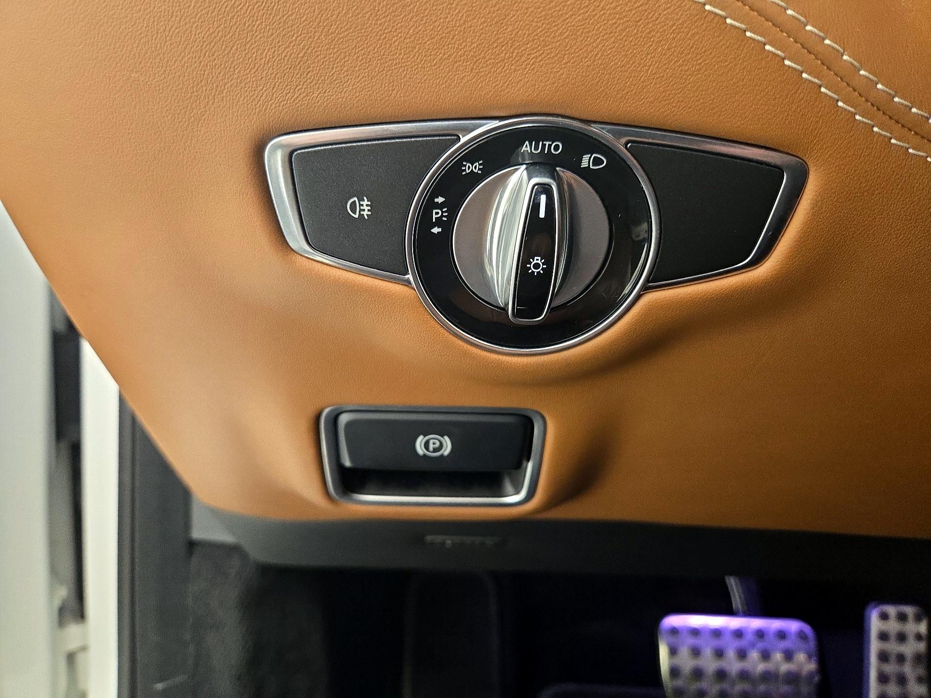 Thumbnail: 2015 Mercedes-Benz S-Class - 13