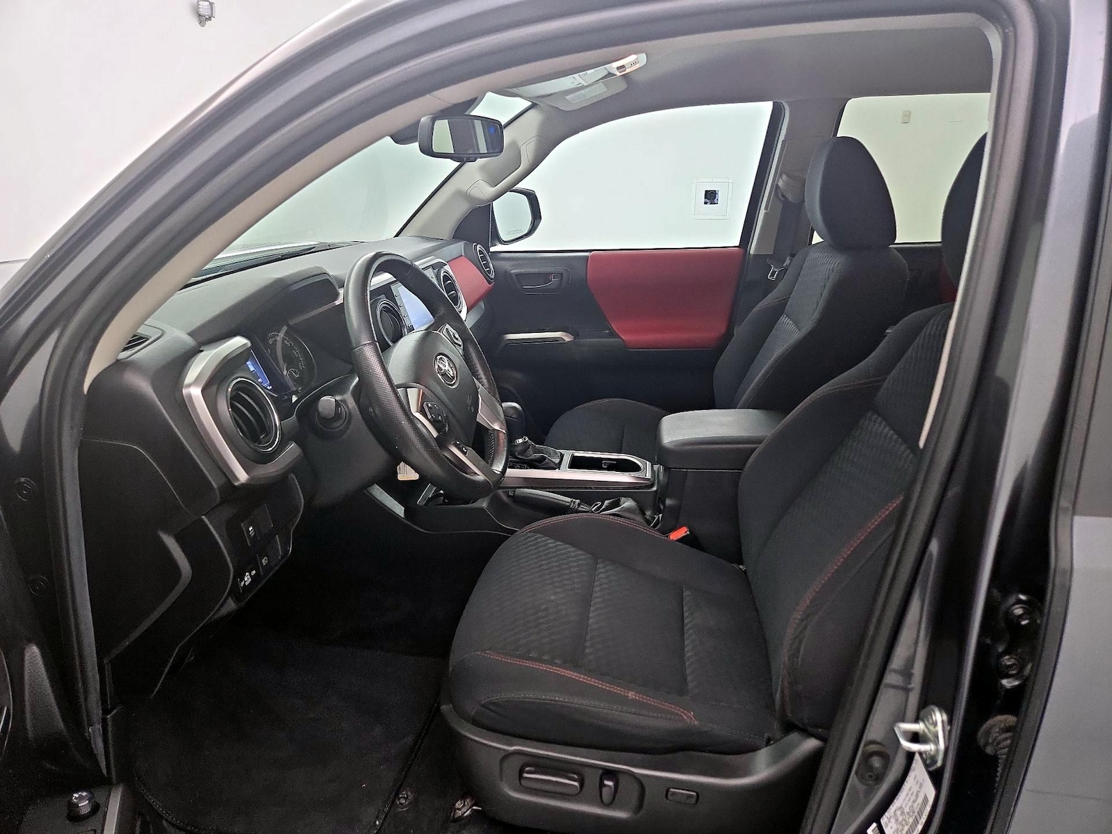 Power Seat(s) & Side Airbags