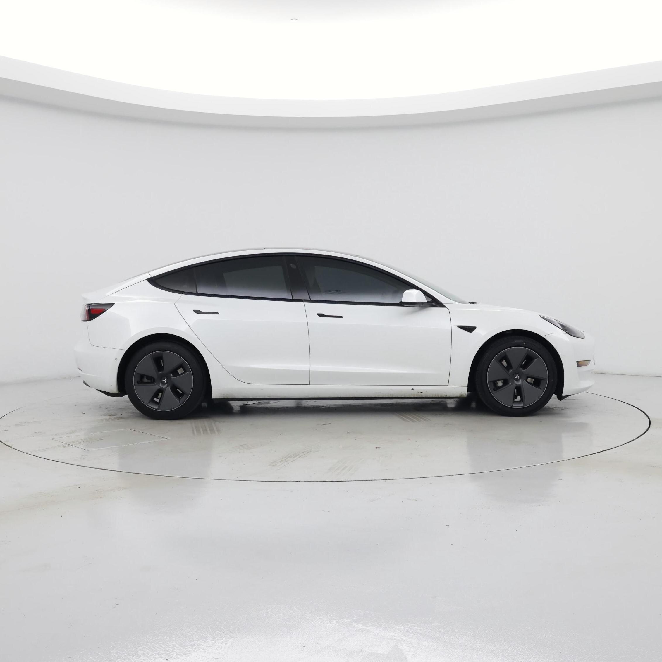 Thumbnail: 2021 Tesla Model 3 - 7
