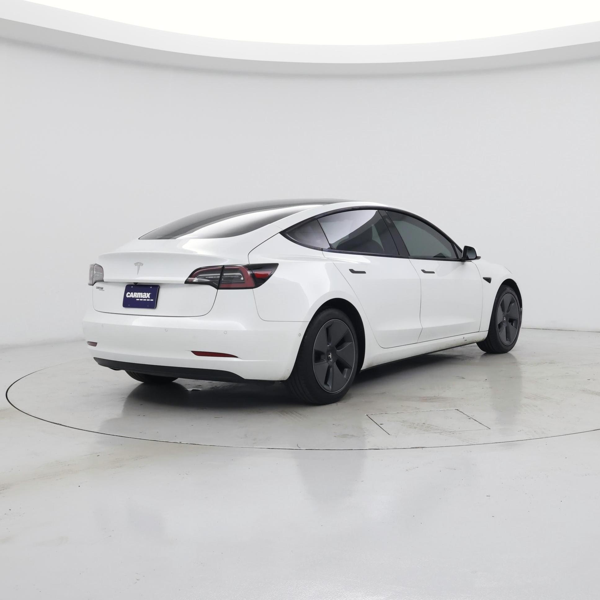 Thumbnail: 2021 Tesla Model 3 - 8