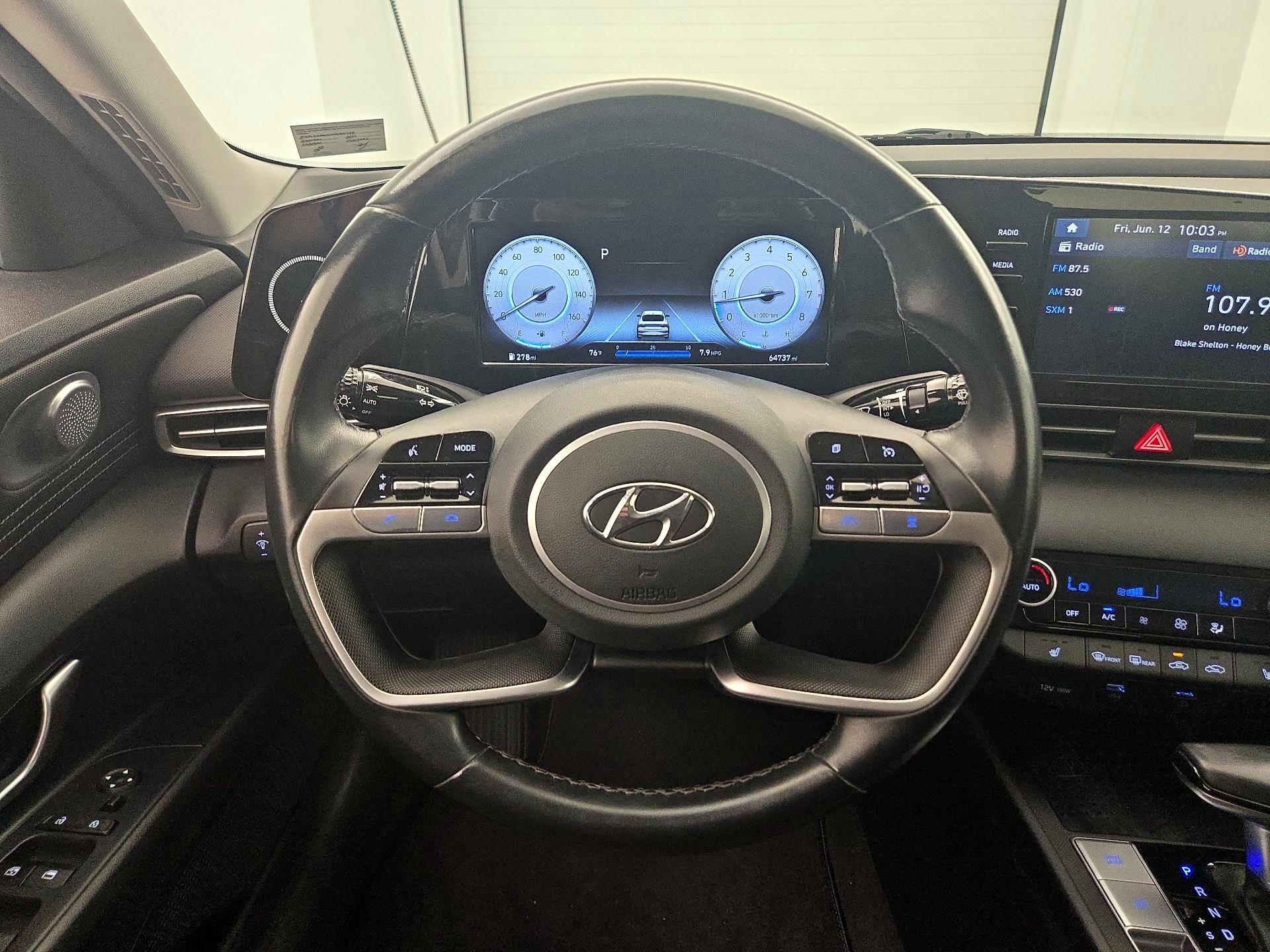 Thumbnail: 2022 Hyundai Elantra - 10