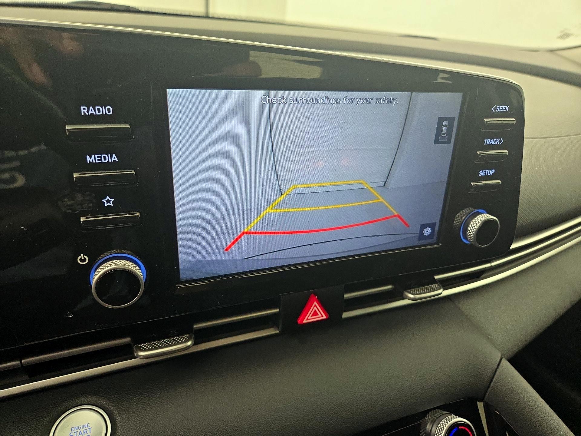 Thumbnail: 2022 Hyundai Elantra - 14