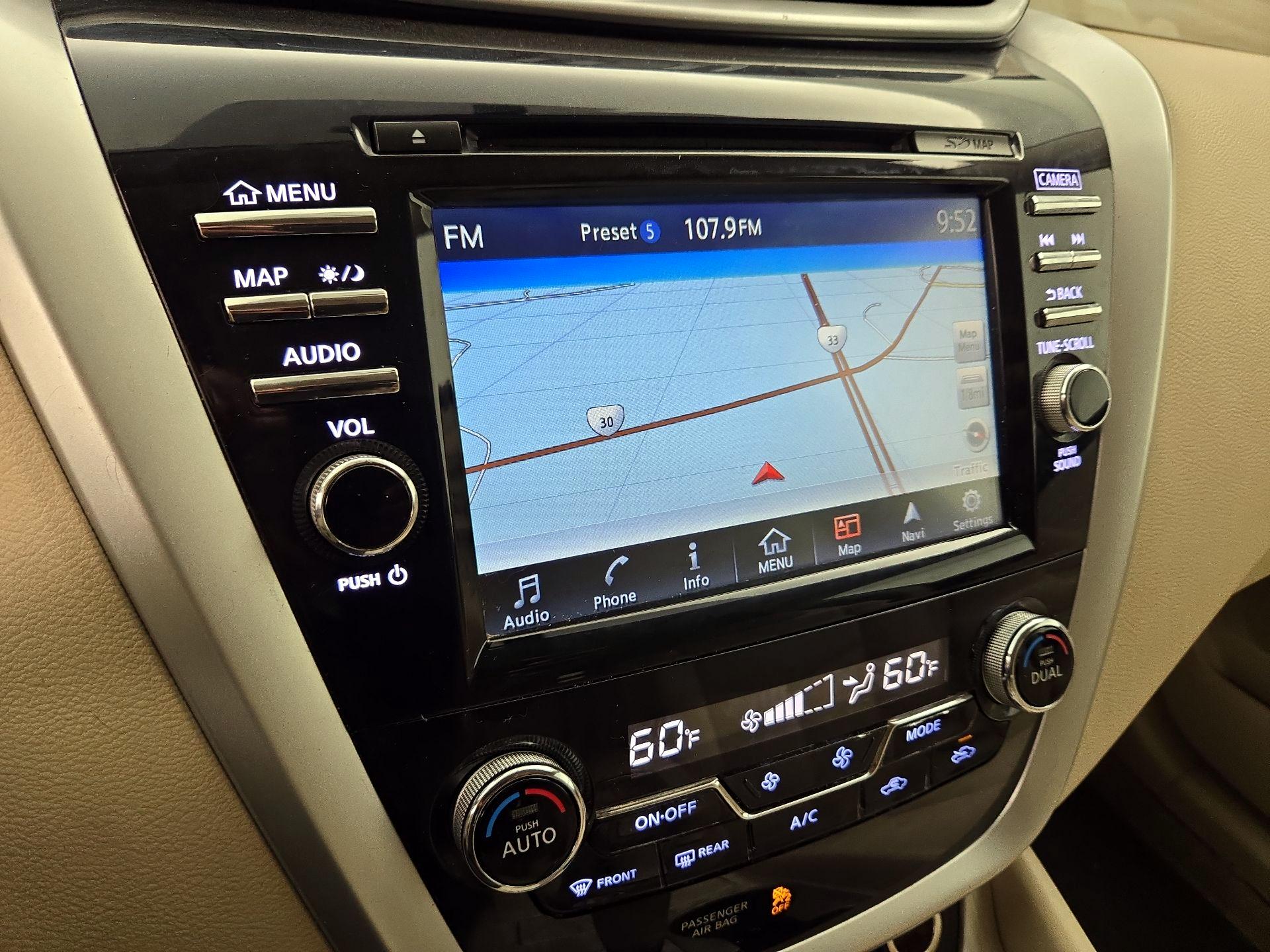 Thumbnail: 2015 Nissan Murano - 14