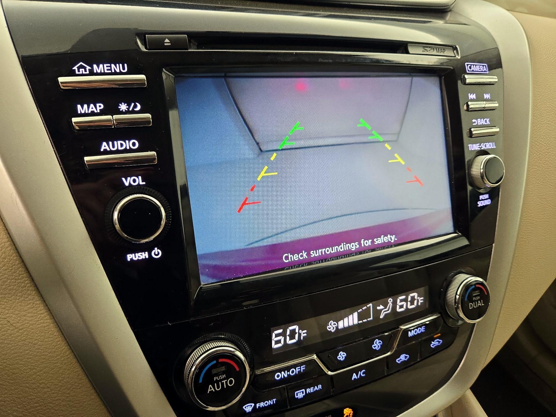 Thumbnail: 2015 Nissan Murano - 15