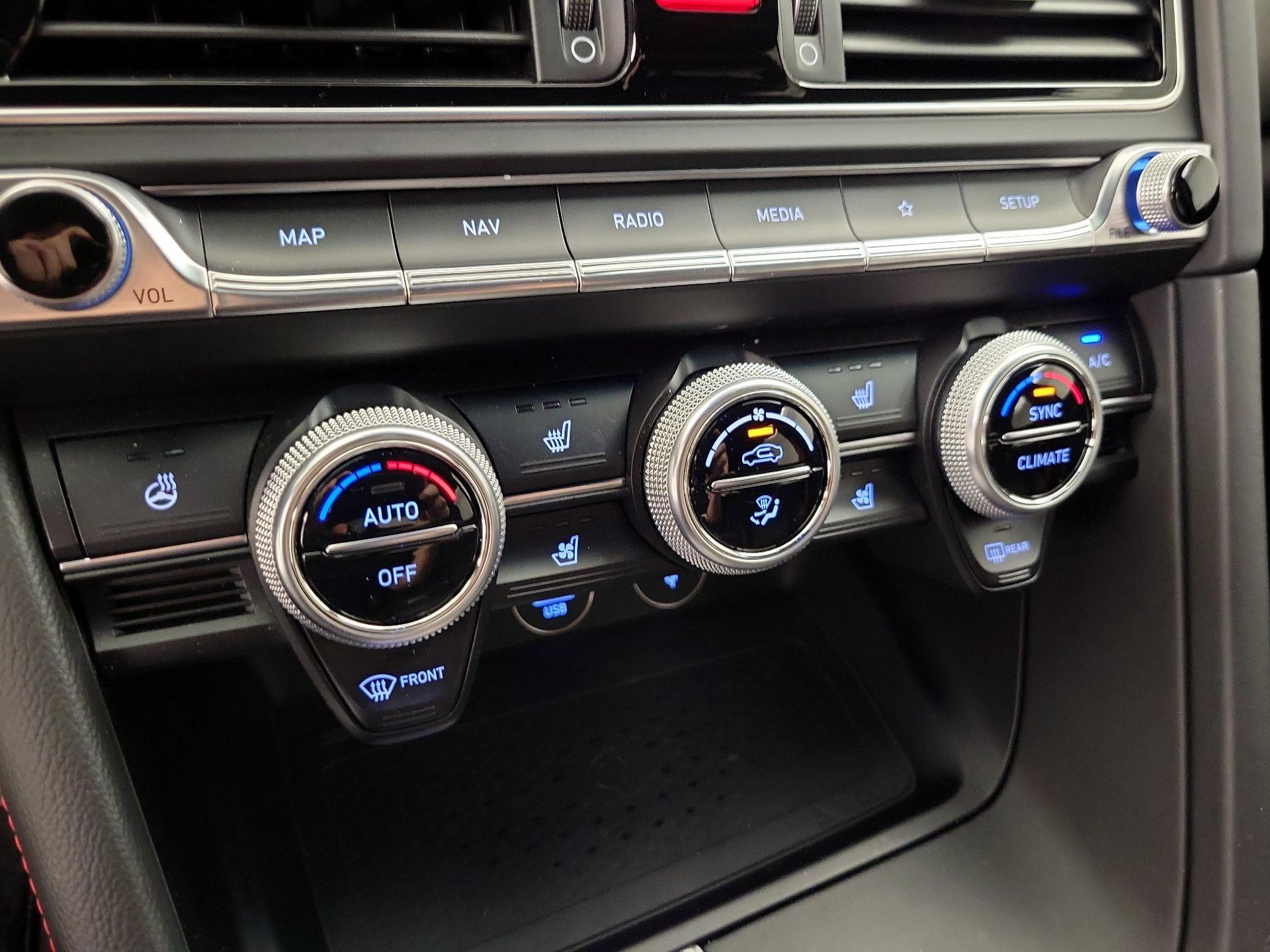 Thumbnail: 2023 Genesis G70 - 17