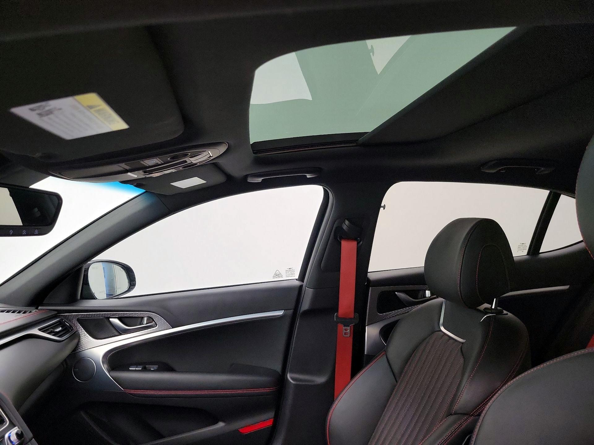 Thumbnail: 2023 Genesis G70 - 20