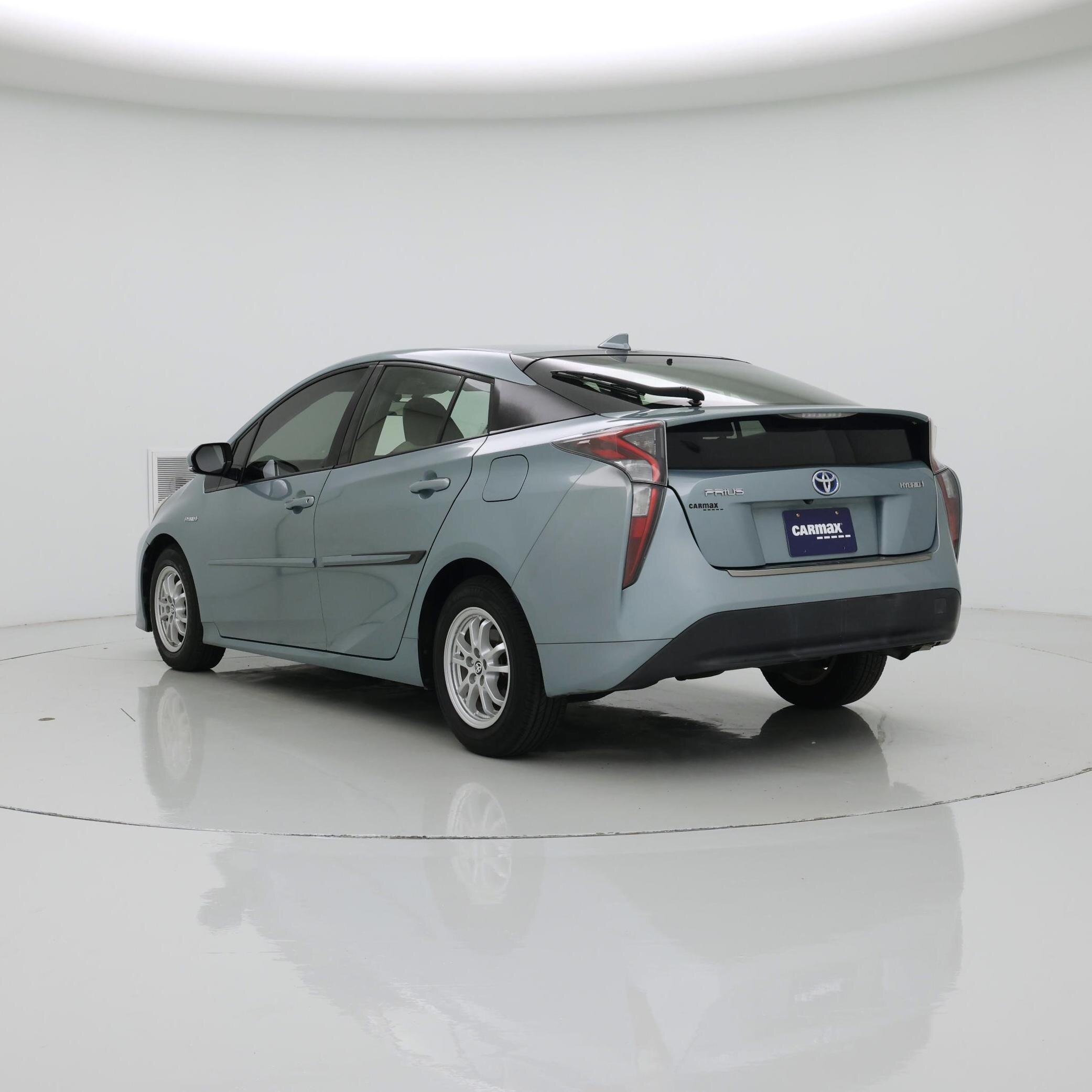 Thumbnail: 2016 Toyota Prius - 2