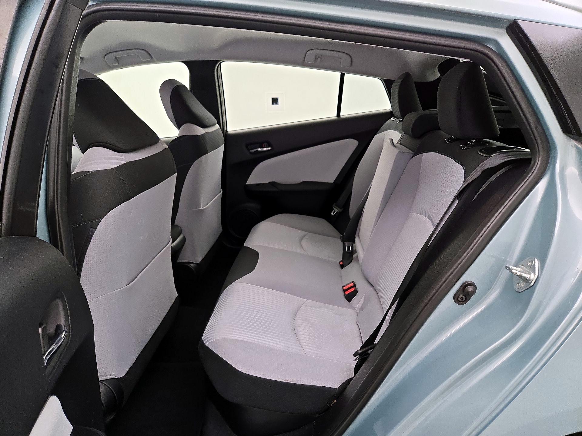 Thumbnail: 2016 Toyota Prius - 19