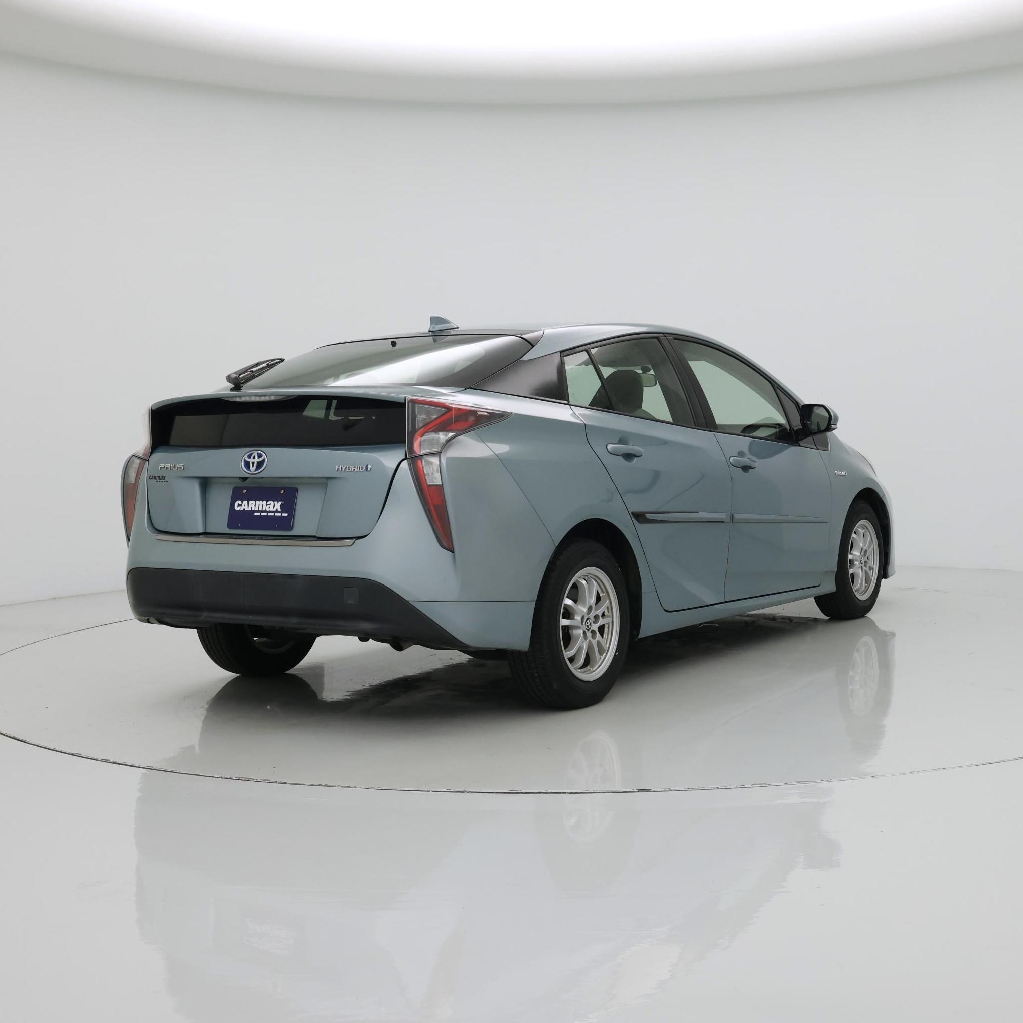 Thumbnail: 2016 Toyota Prius - 8