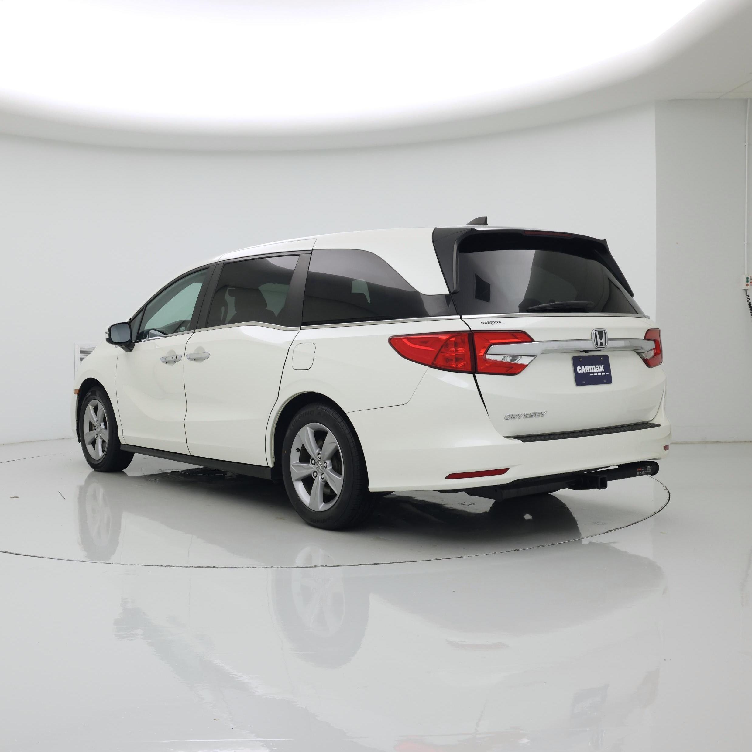 Thumbnail: 2019 Honda Odyssey - 2