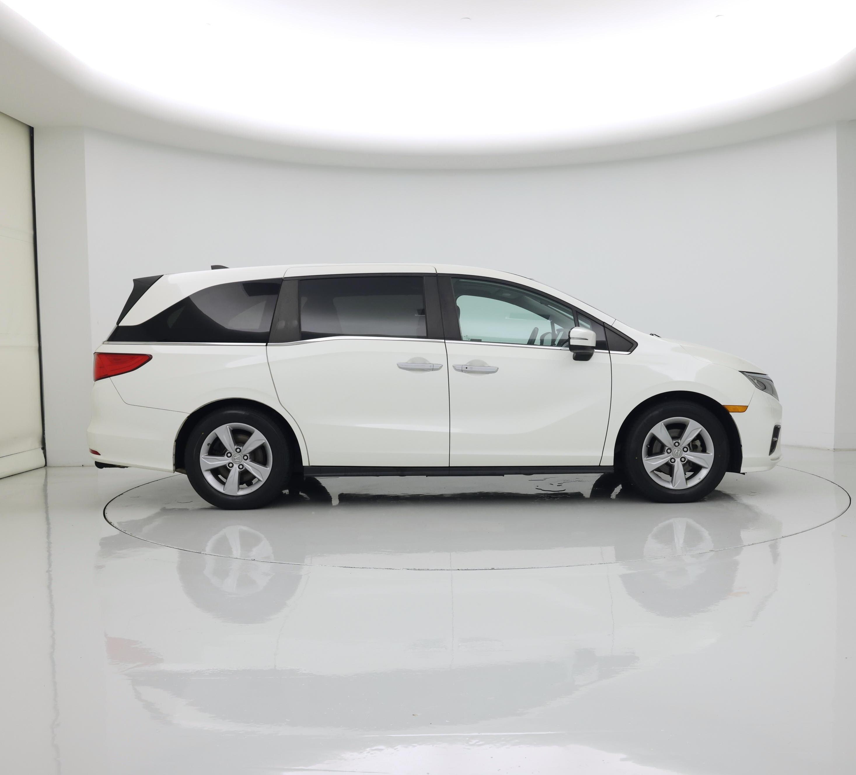 Thumbnail: 2019 Honda Odyssey - 7