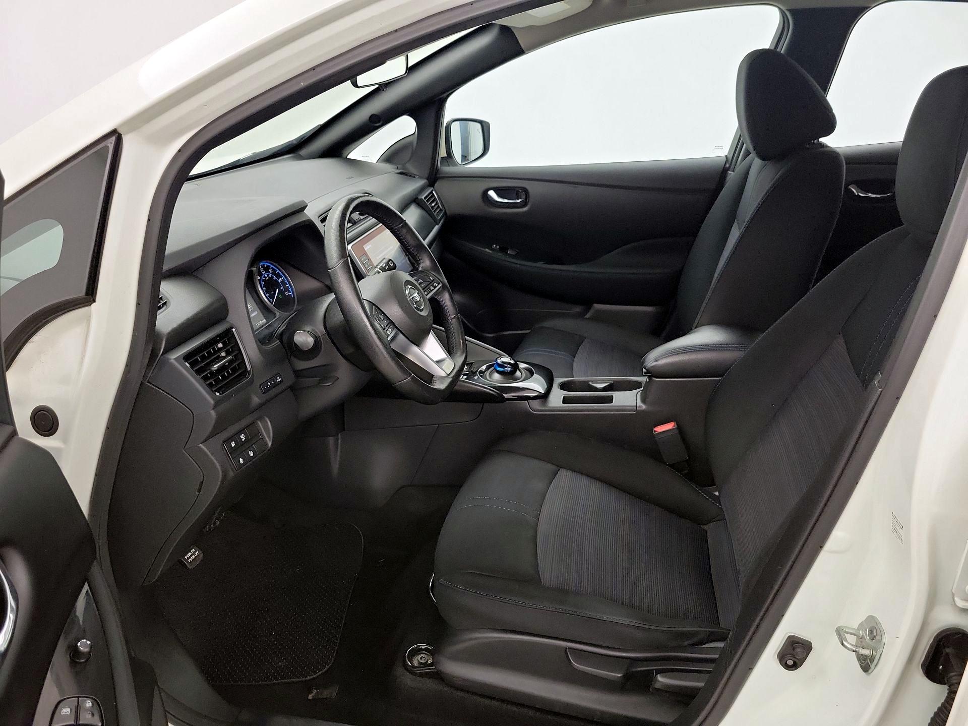 Thumbnail: 2022 Nissan Leaf - 11