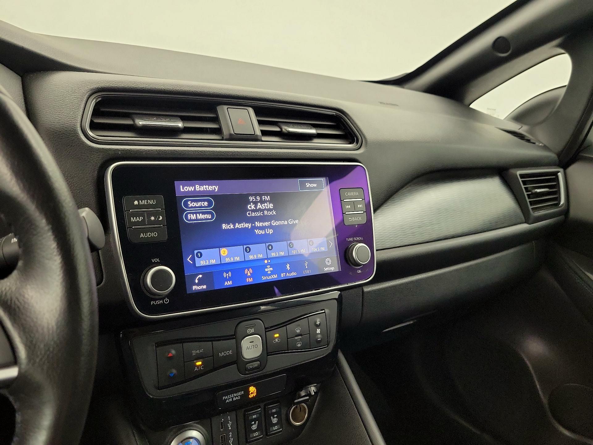 Thumbnail: 2022 Nissan Leaf - 15