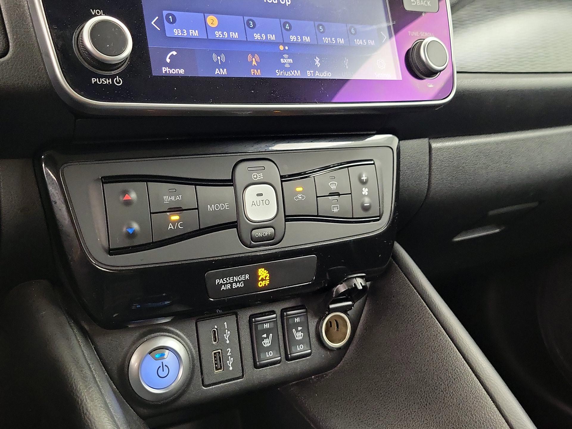 Thumbnail: 2022 Nissan Leaf - 16