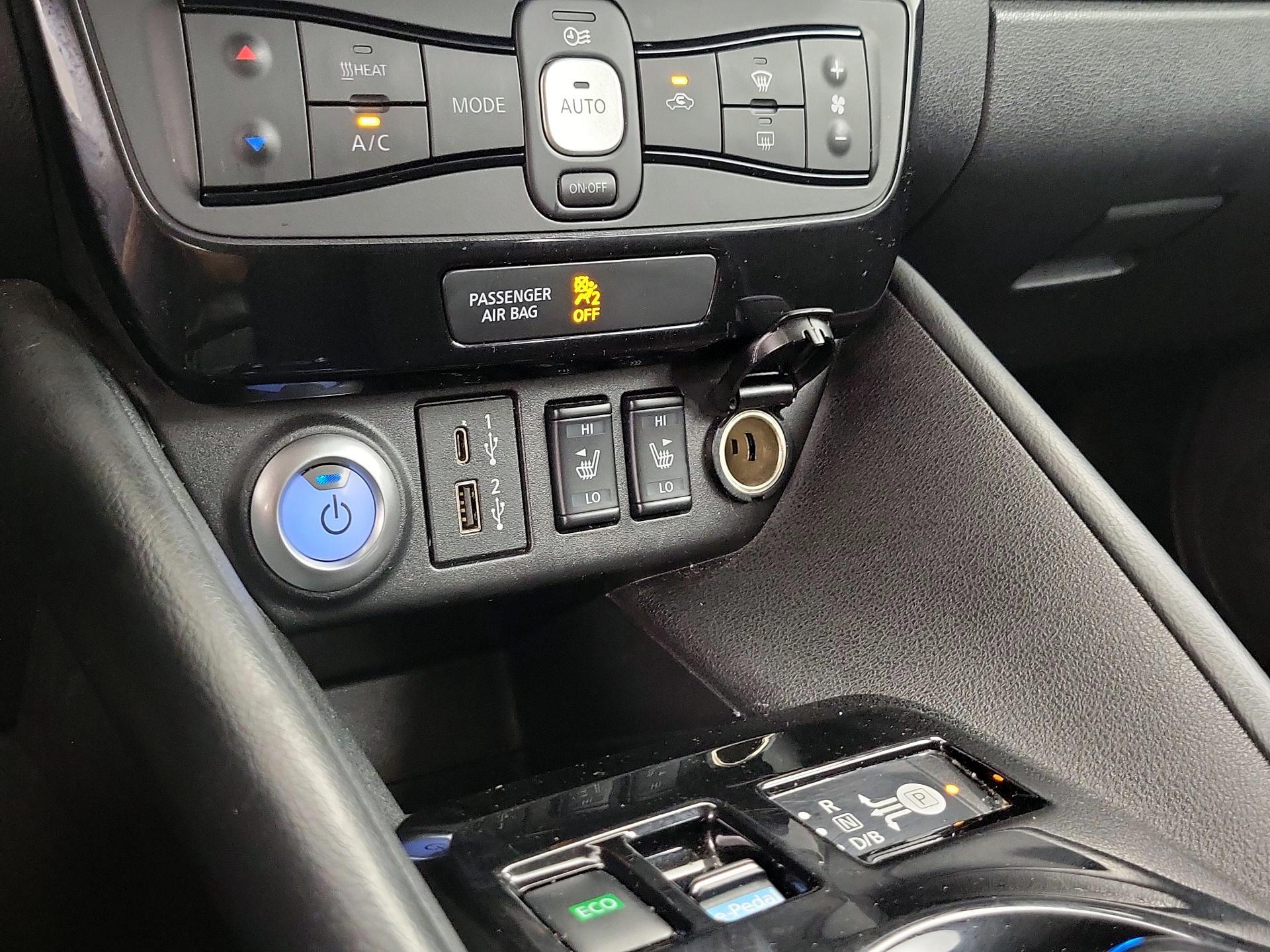 Thumbnail: 2022 Nissan Leaf - 18
