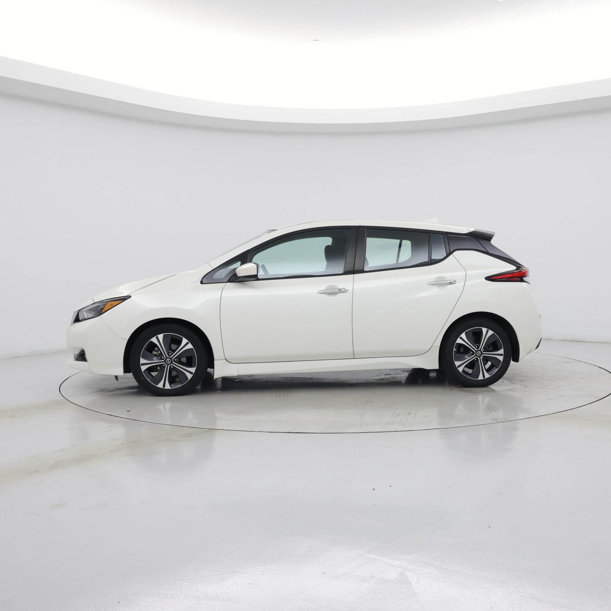 Thumbnail: 2022 Nissan Leaf - 3