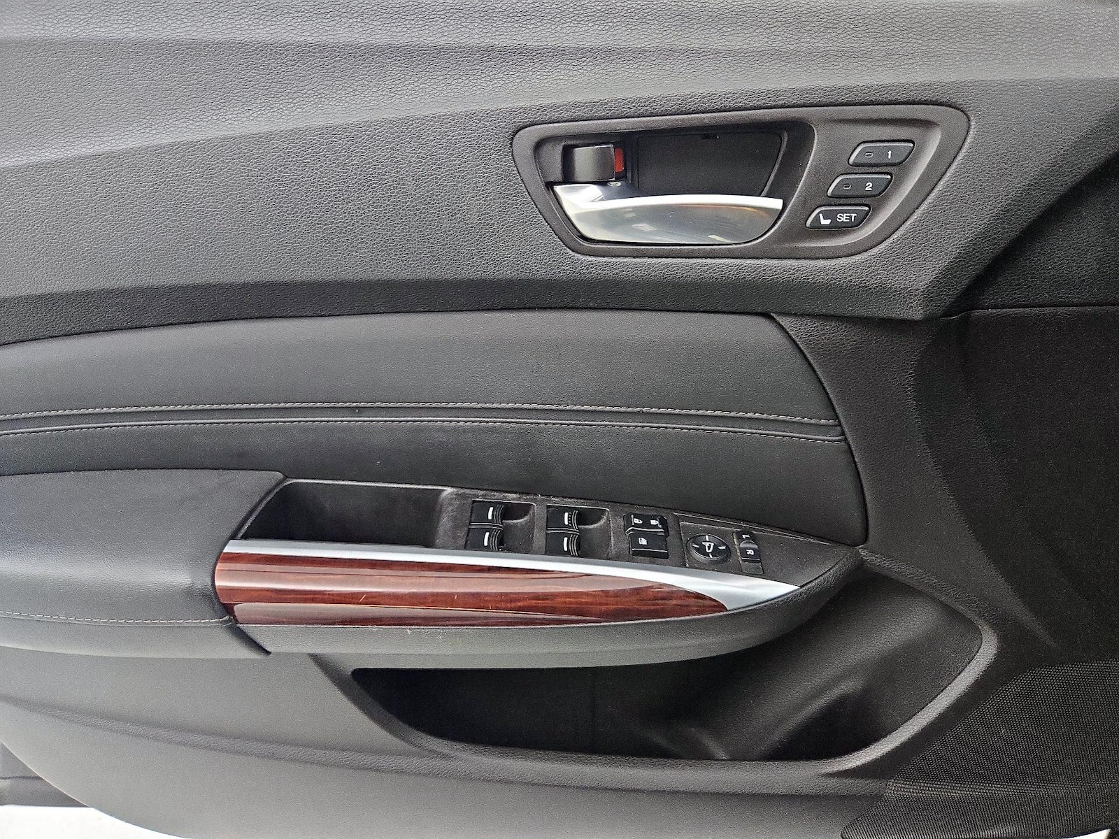 2016 Acura TLX Technology Package - Photo 13