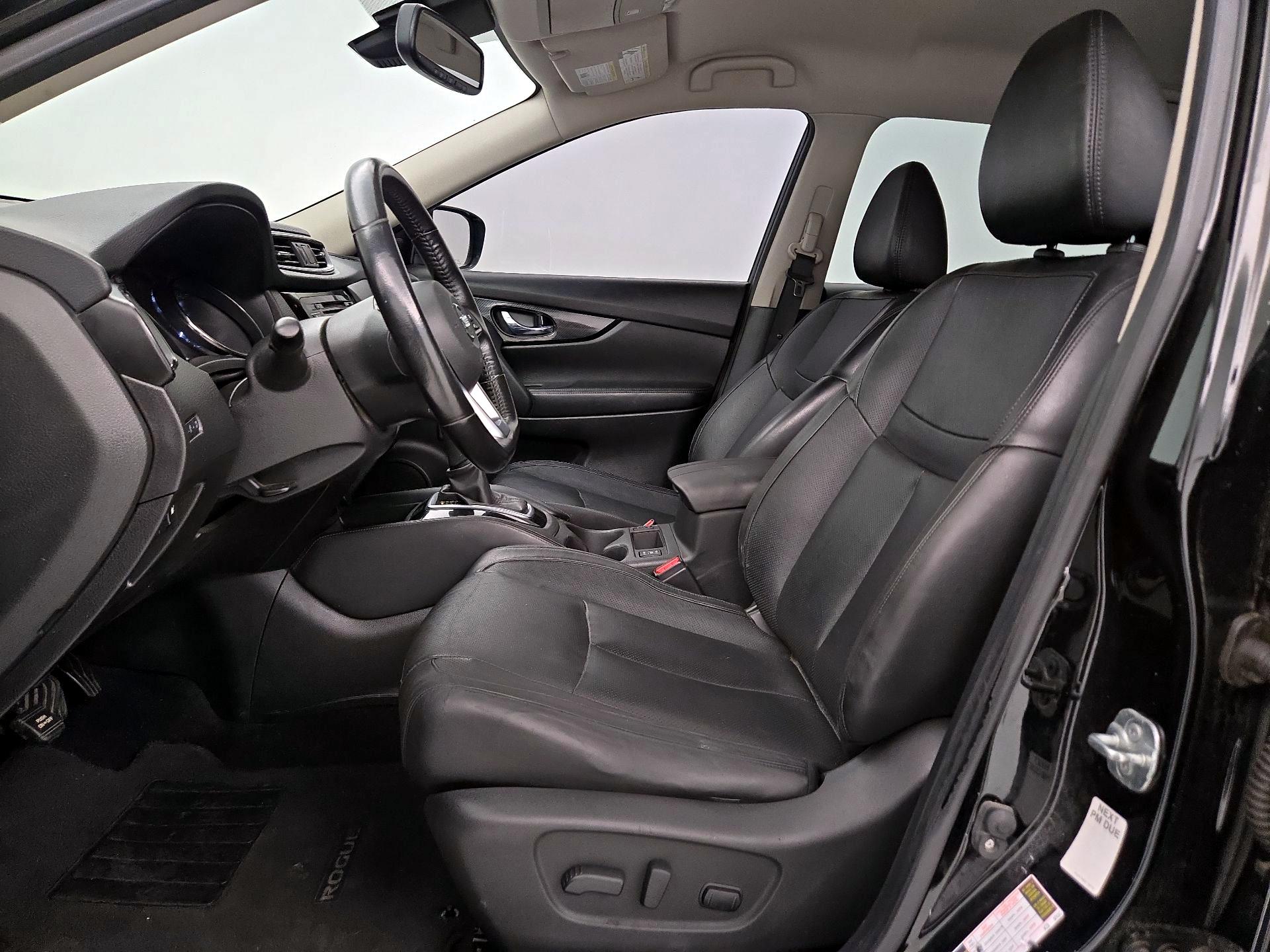 Thumbnail: 2018 Nissan Rogue - 11