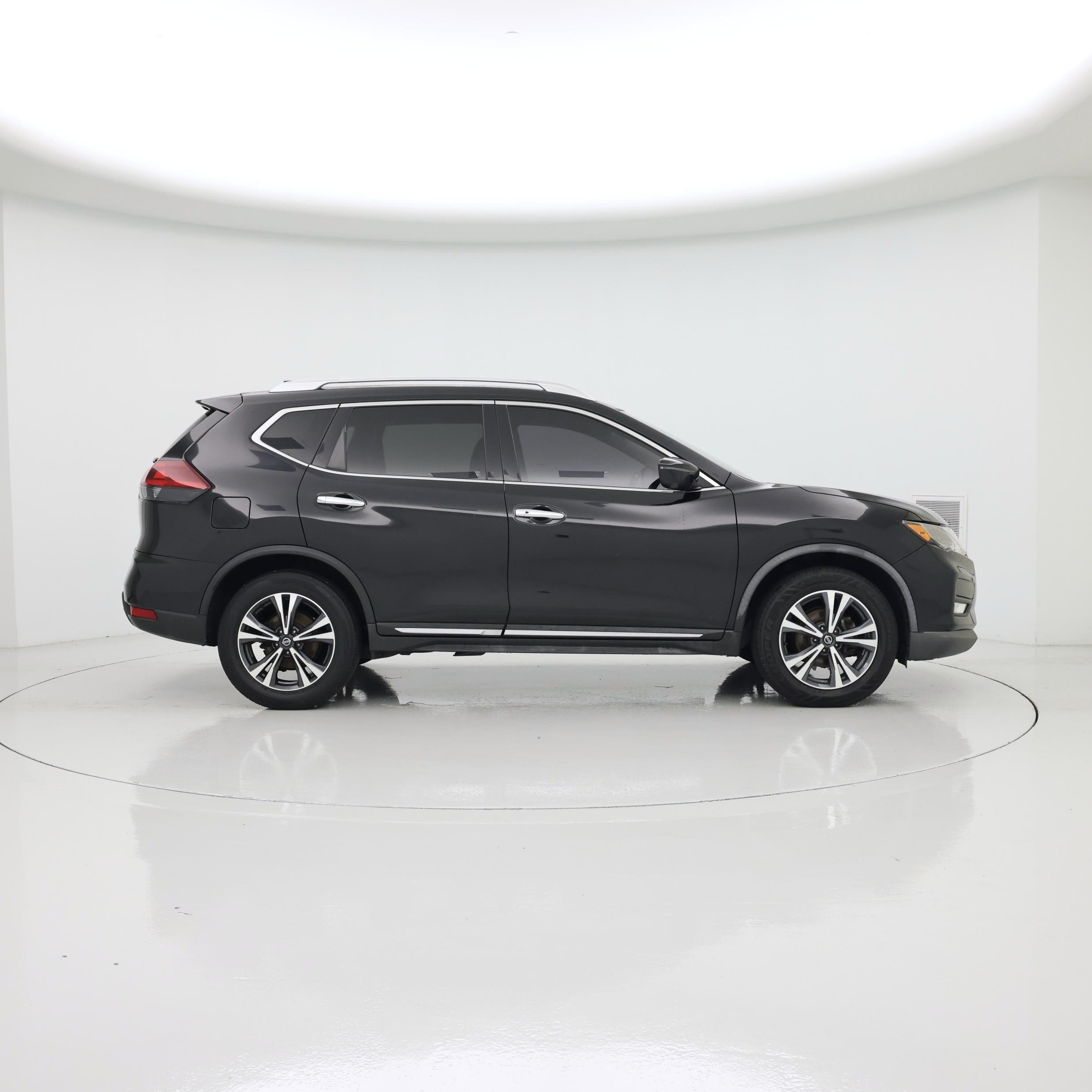 Thumbnail: 2018 Nissan Rogue - 7