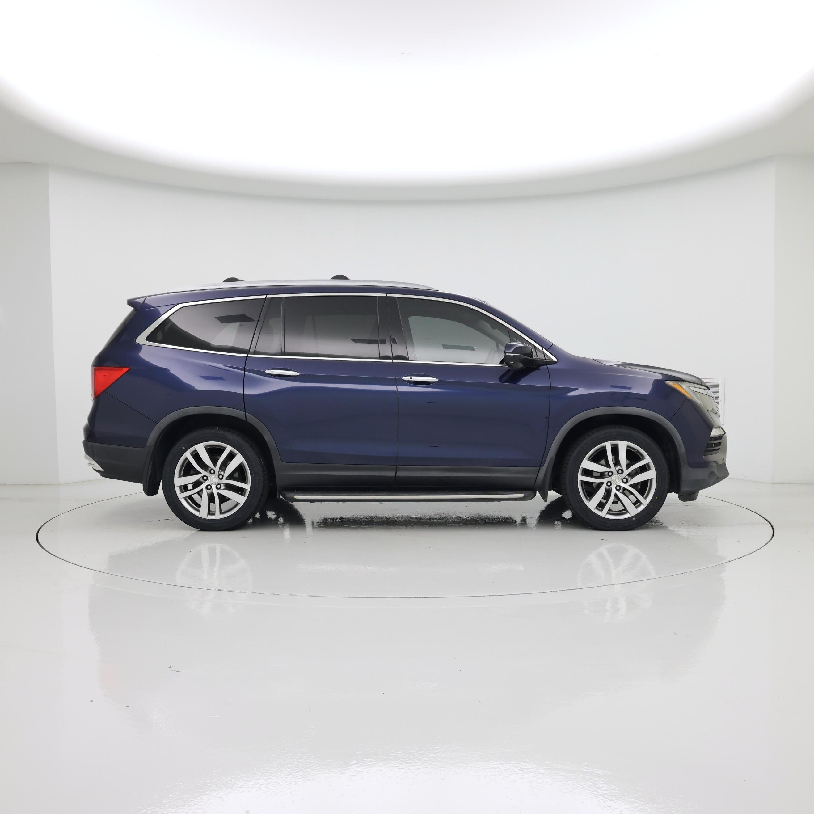 Thumbnail: 2017 Honda Pilot - 7