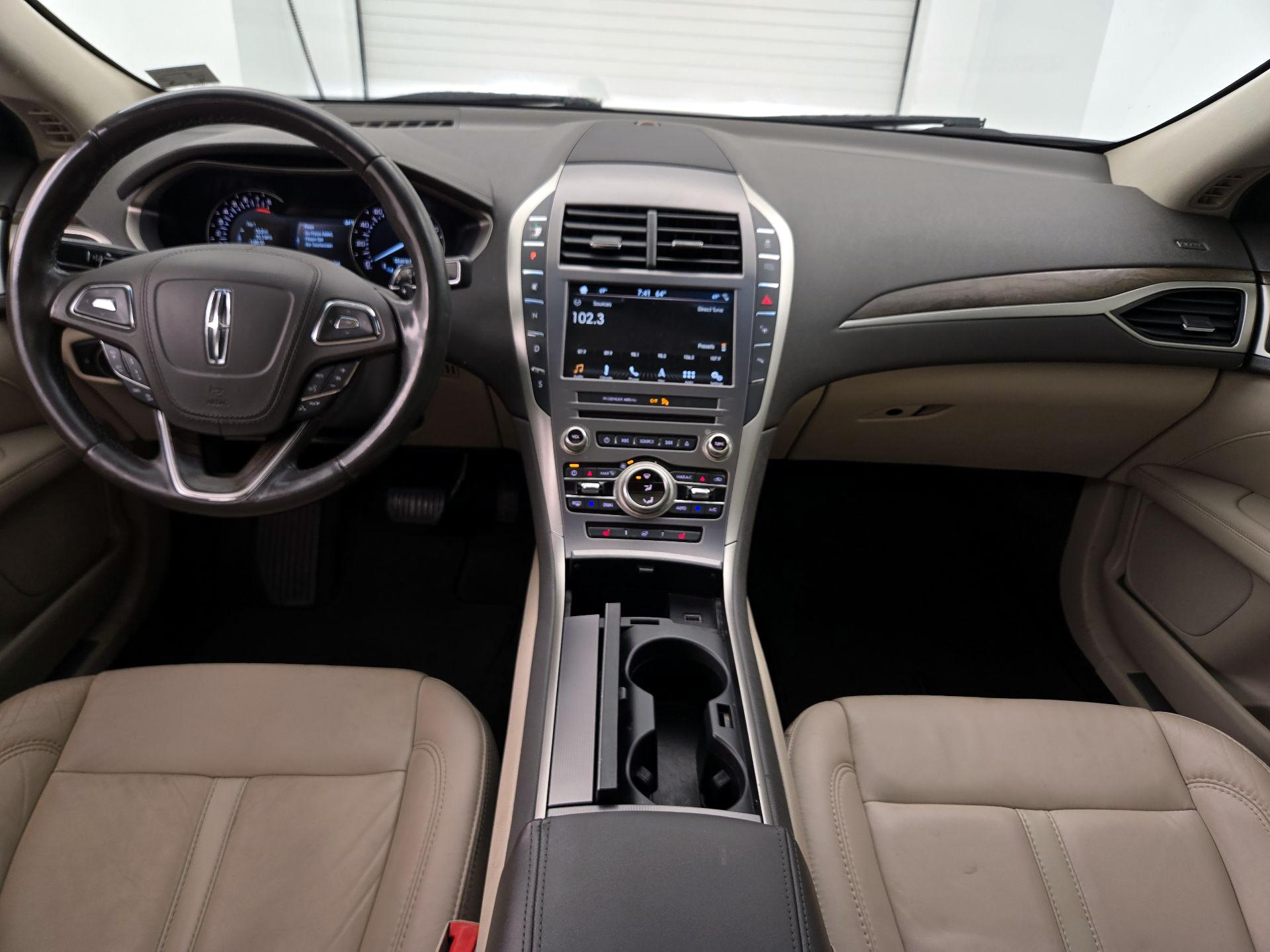 Thumbnail: 2017 Lincoln MKZ - 9