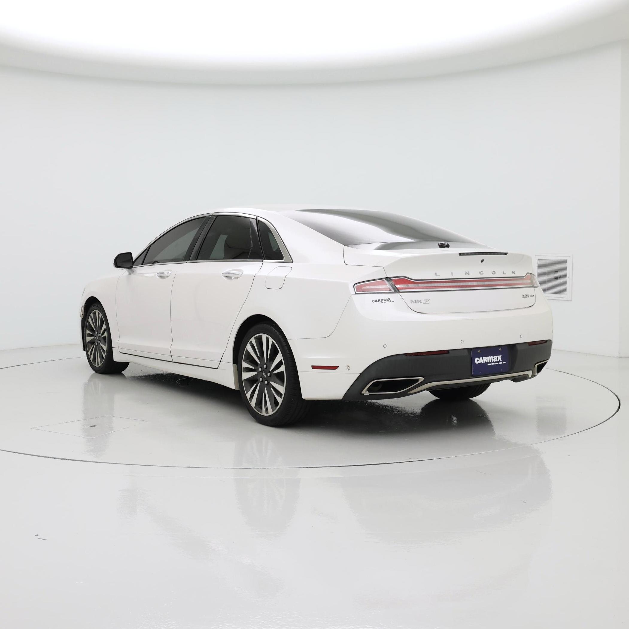Thumbnail: 2017 Lincoln MKZ - 2