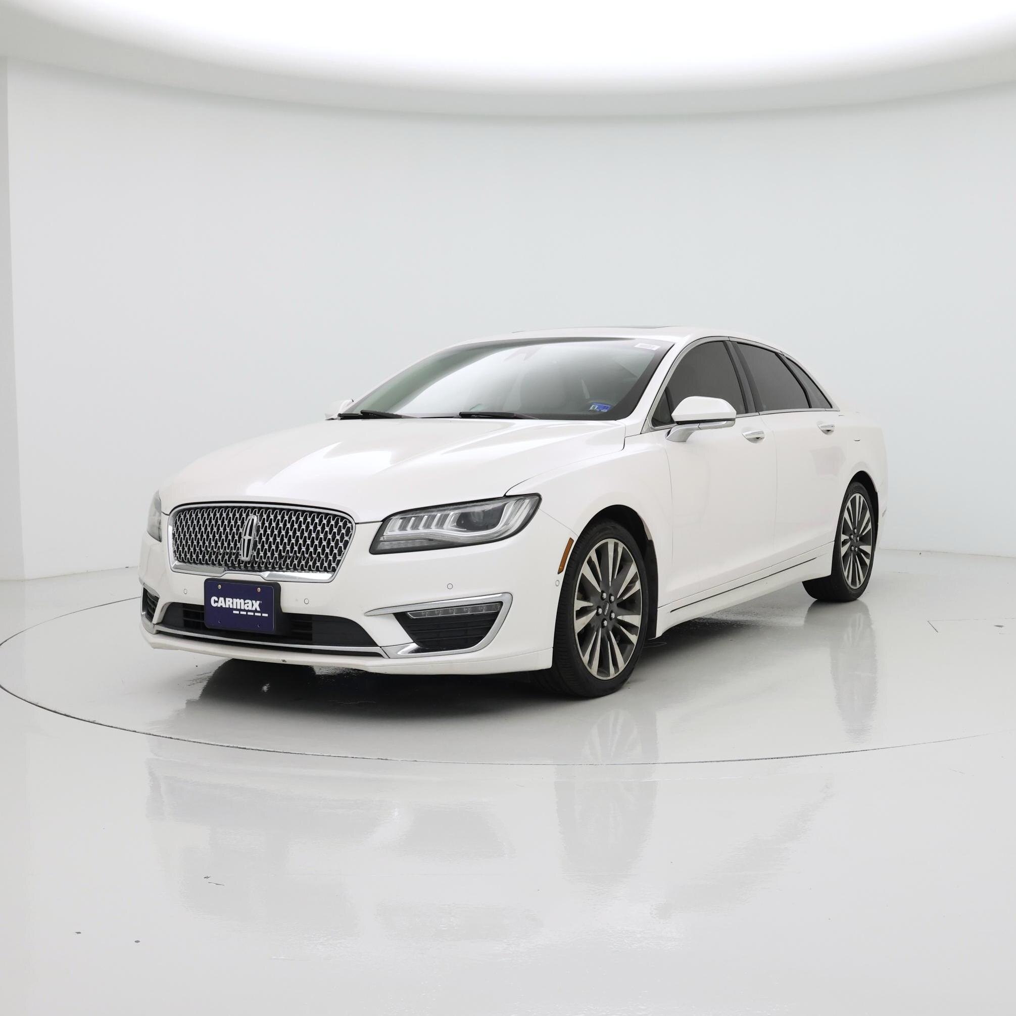 Thumbnail: 2017 Lincoln MKZ - 4